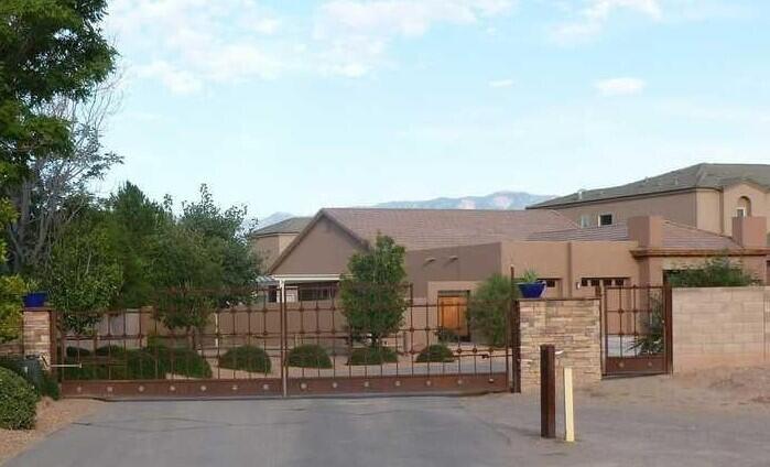 309 NUEVO HACIENDA Lane NW