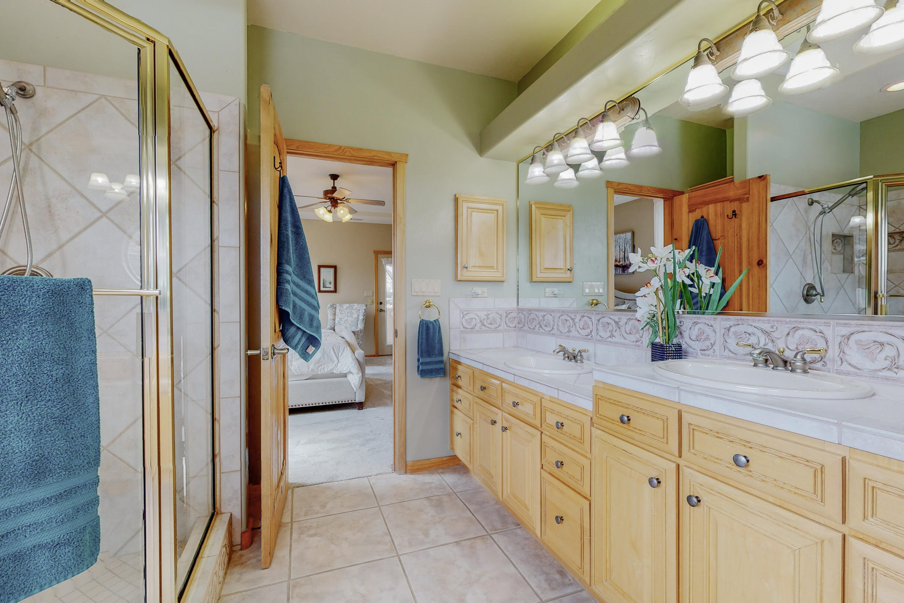 18 Desert Mountain Road SE