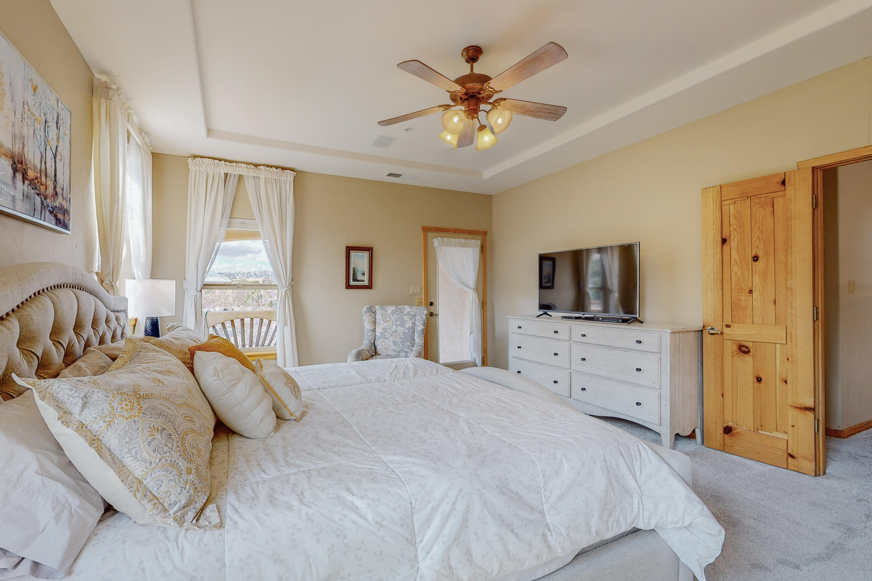 18 Desert Mountain Road SE