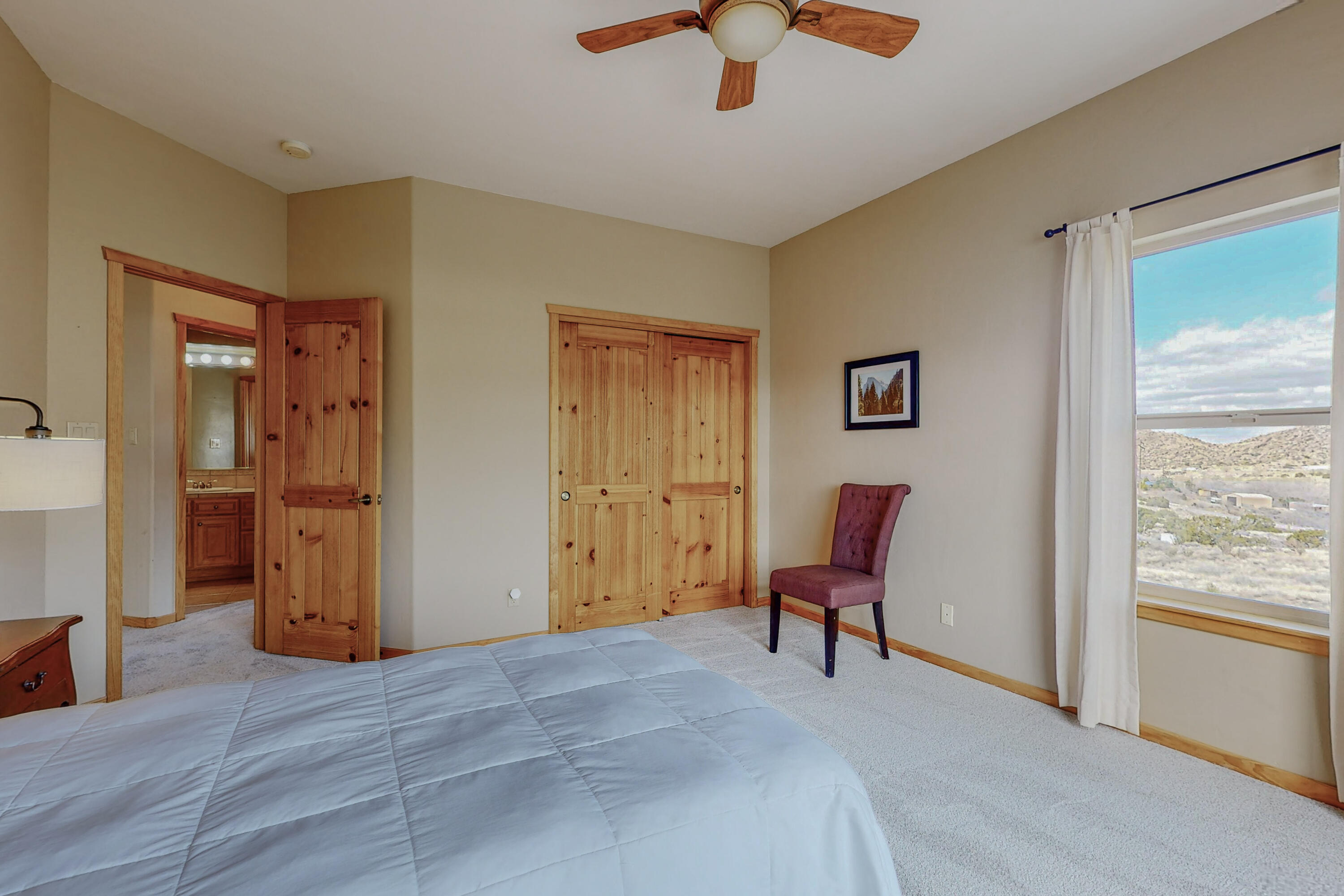 18 Desert Mountain Road SE