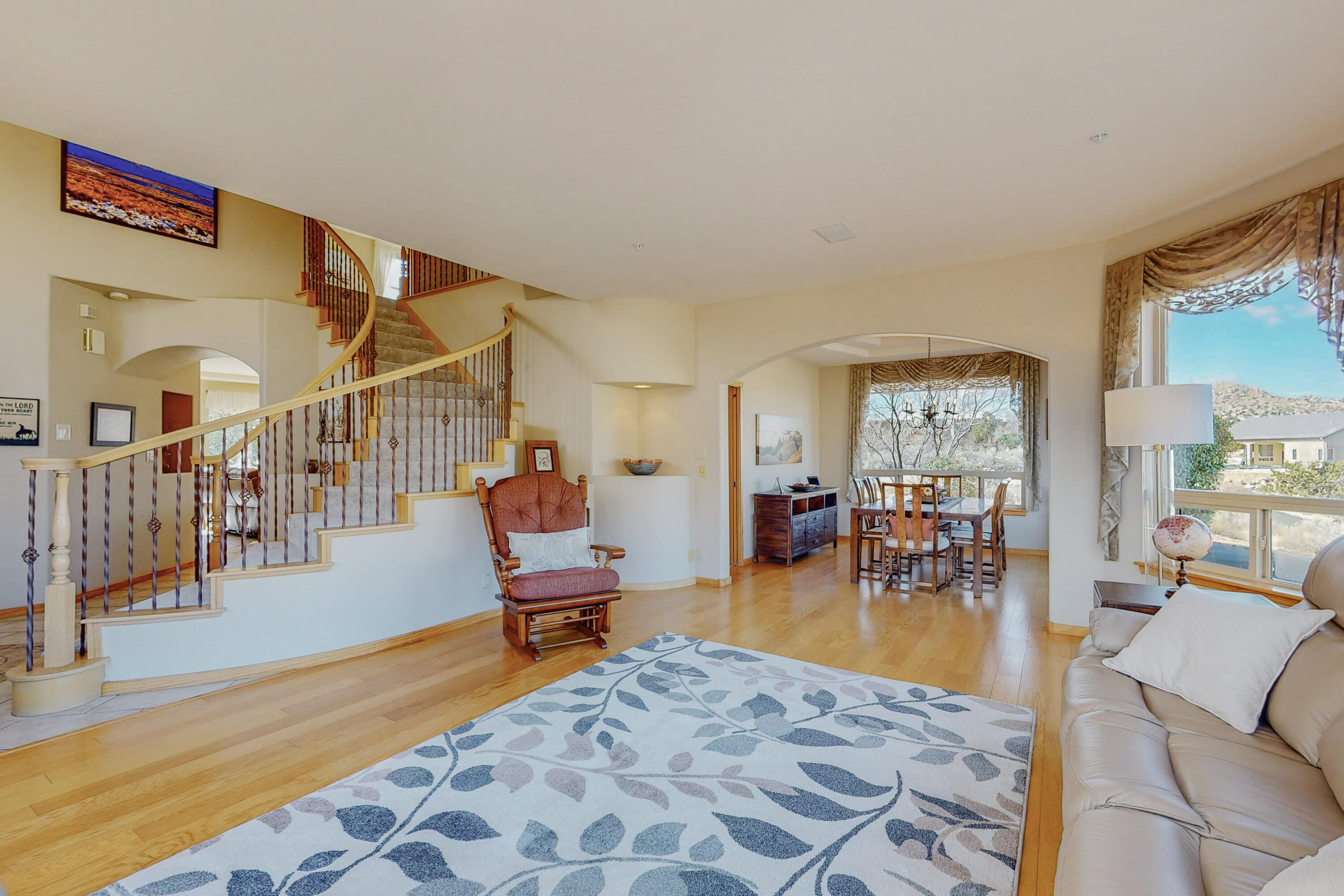 18 Desert Mountain Road SE