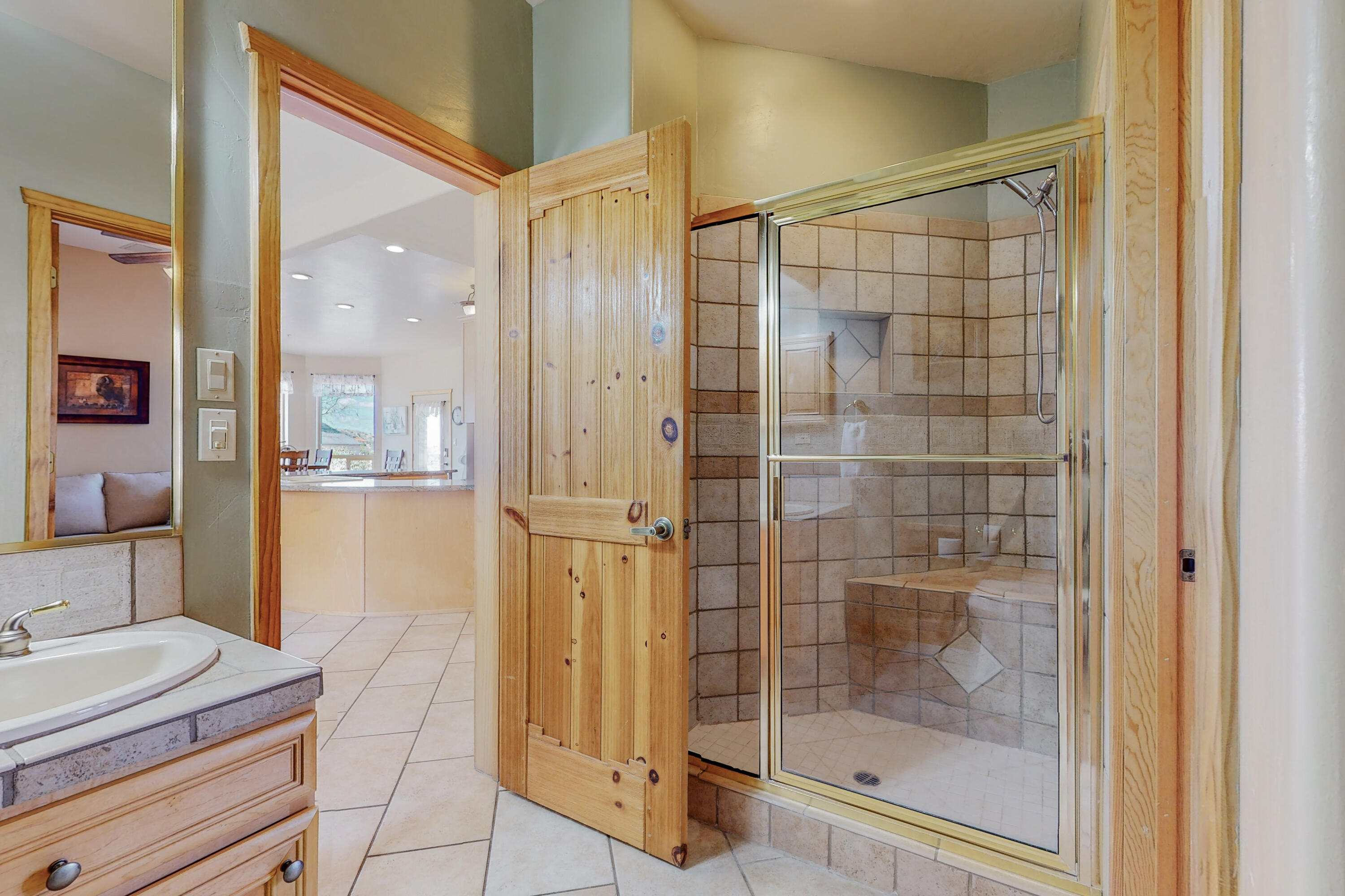 18 Desert Mountain Road SE