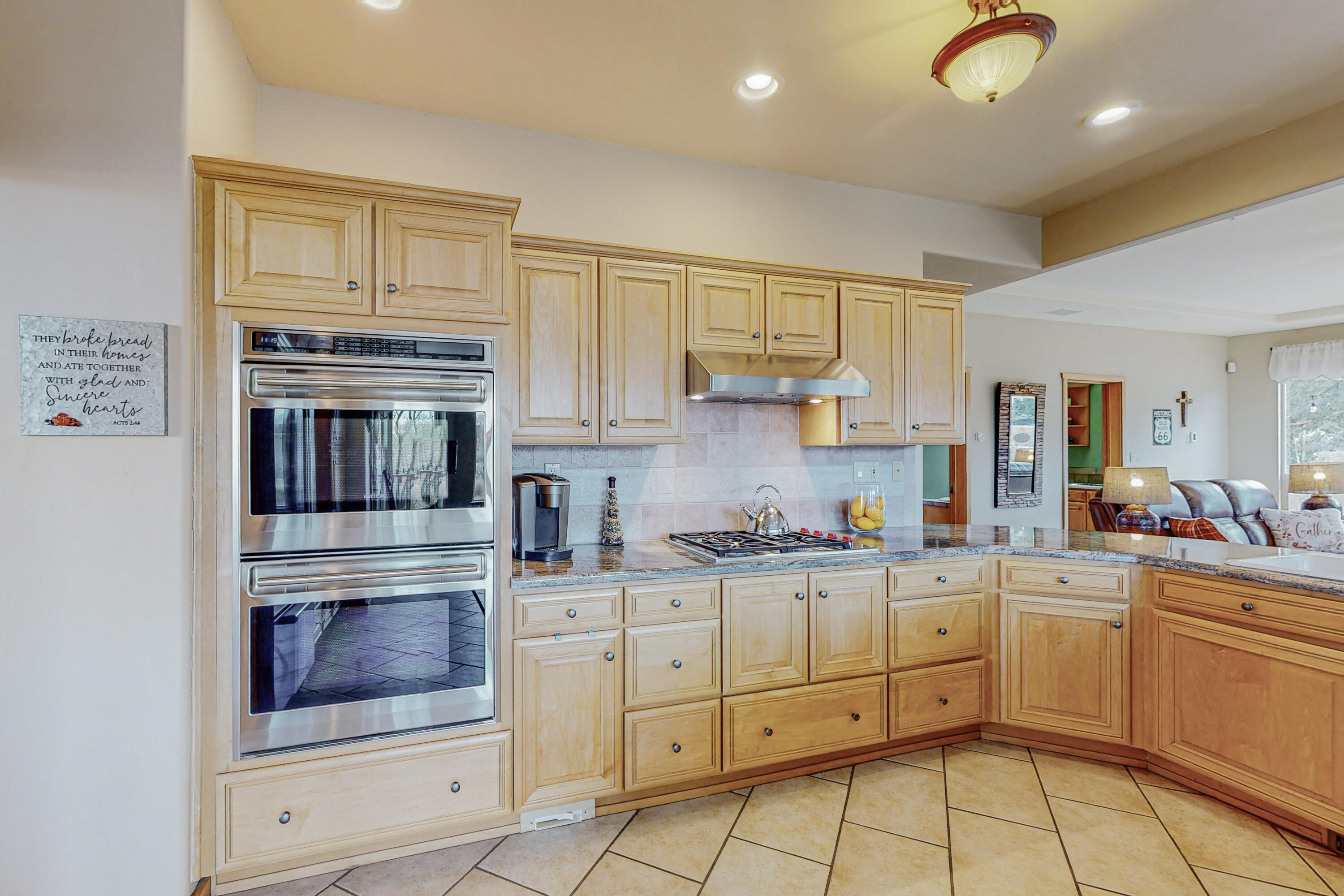 18 Desert Mountain Road SE