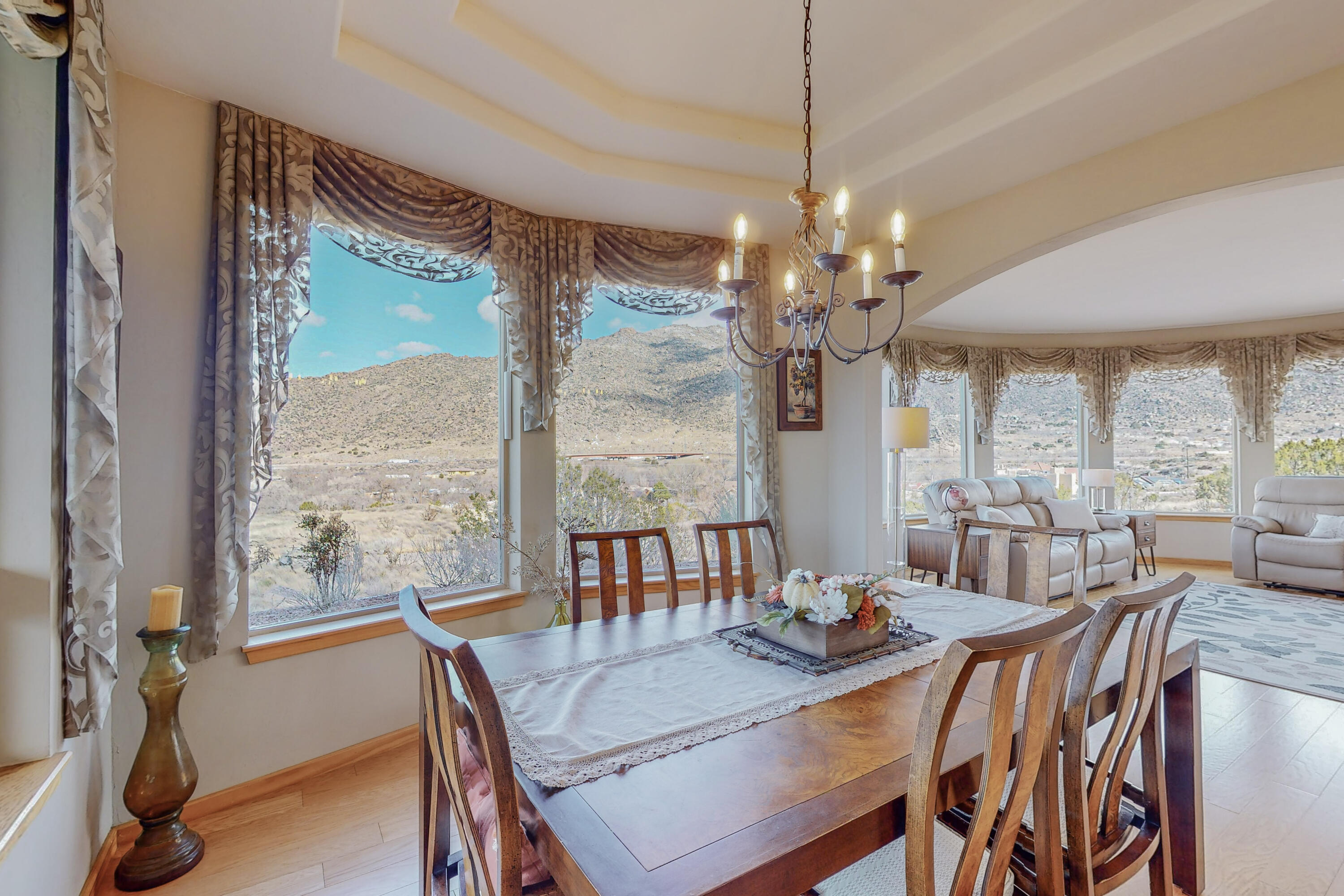 18 Desert Mountain Road SE