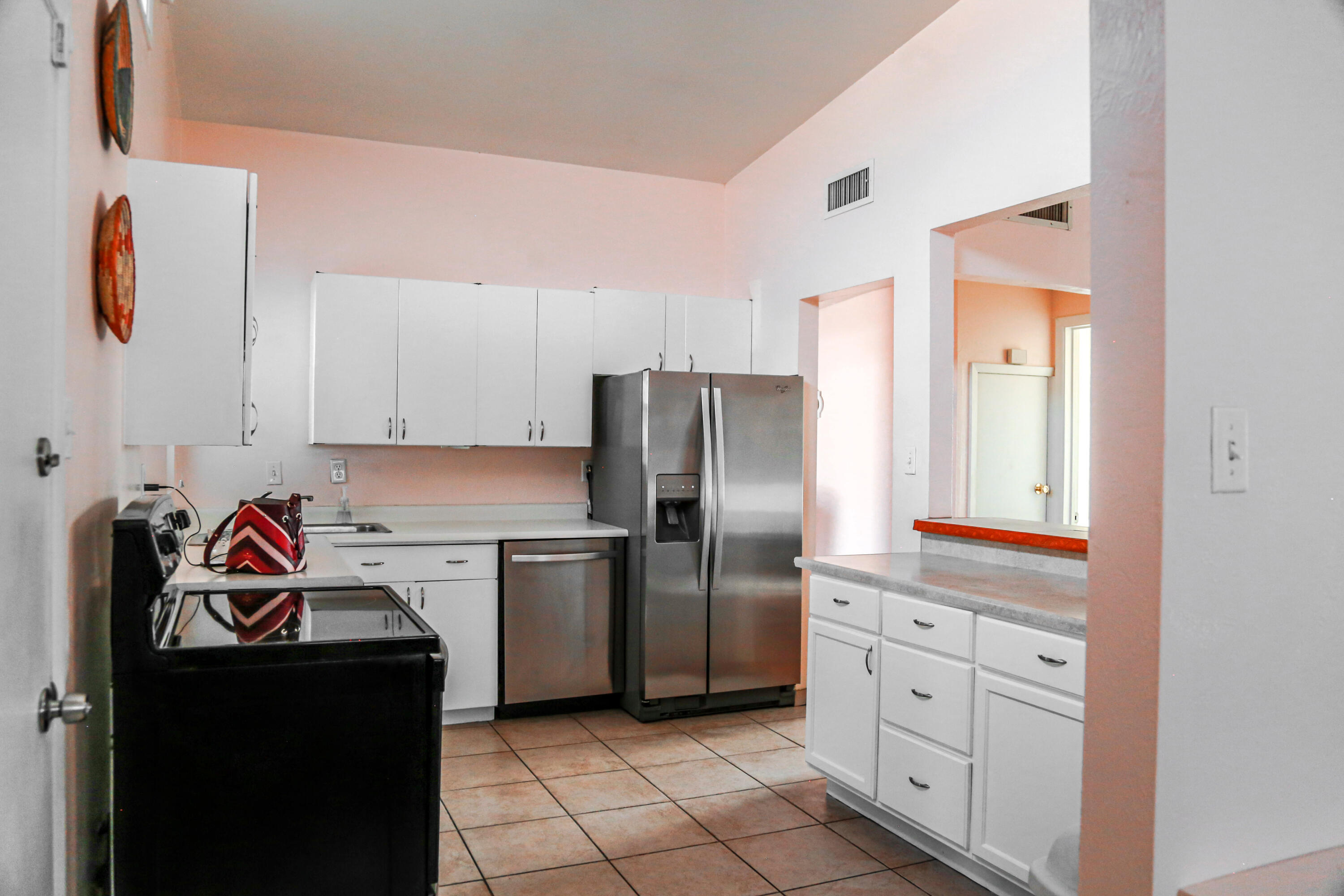 10523 Princess Jeanne Avenue NE