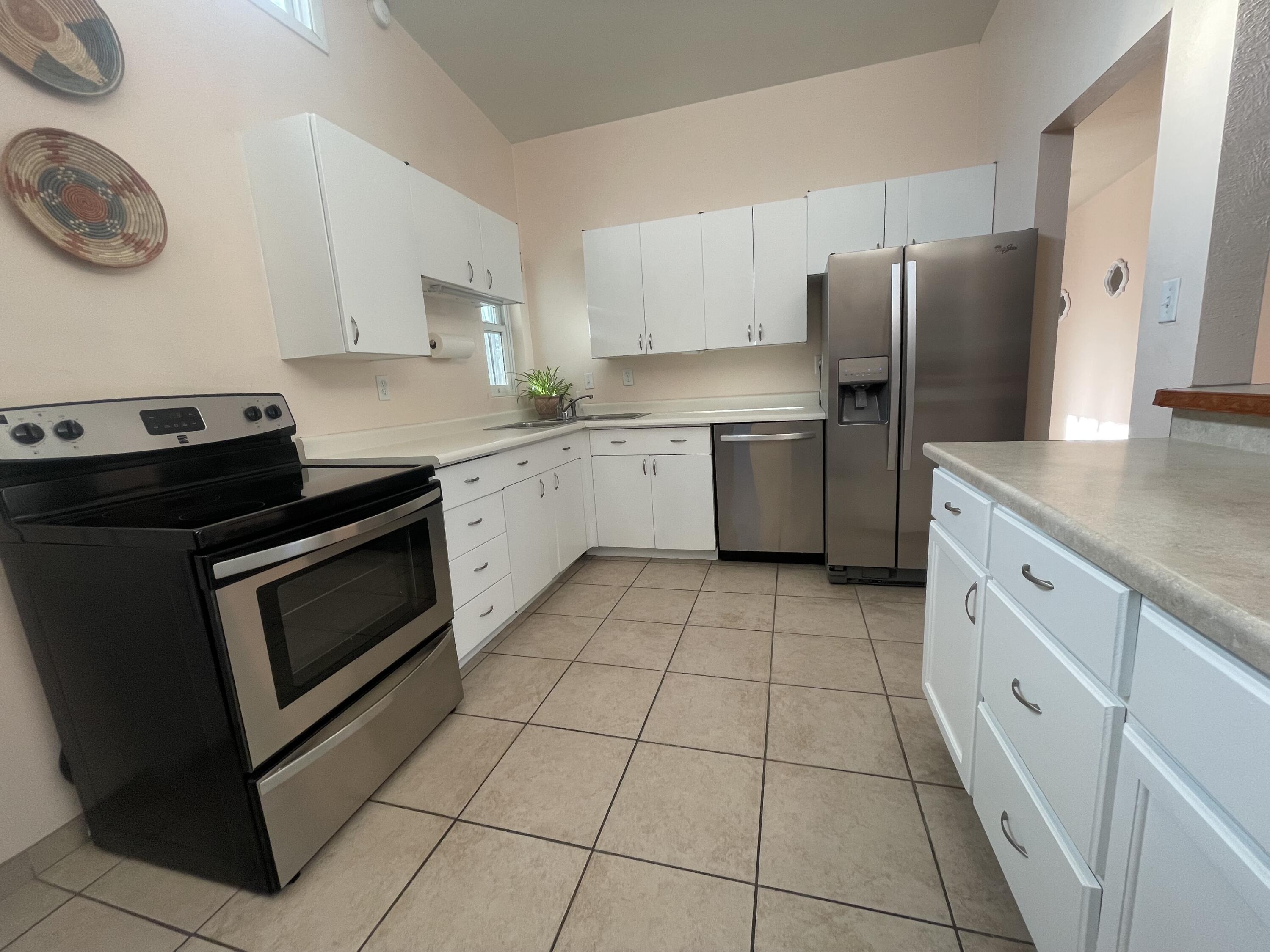 10523 Princess Jeanne Avenue NE