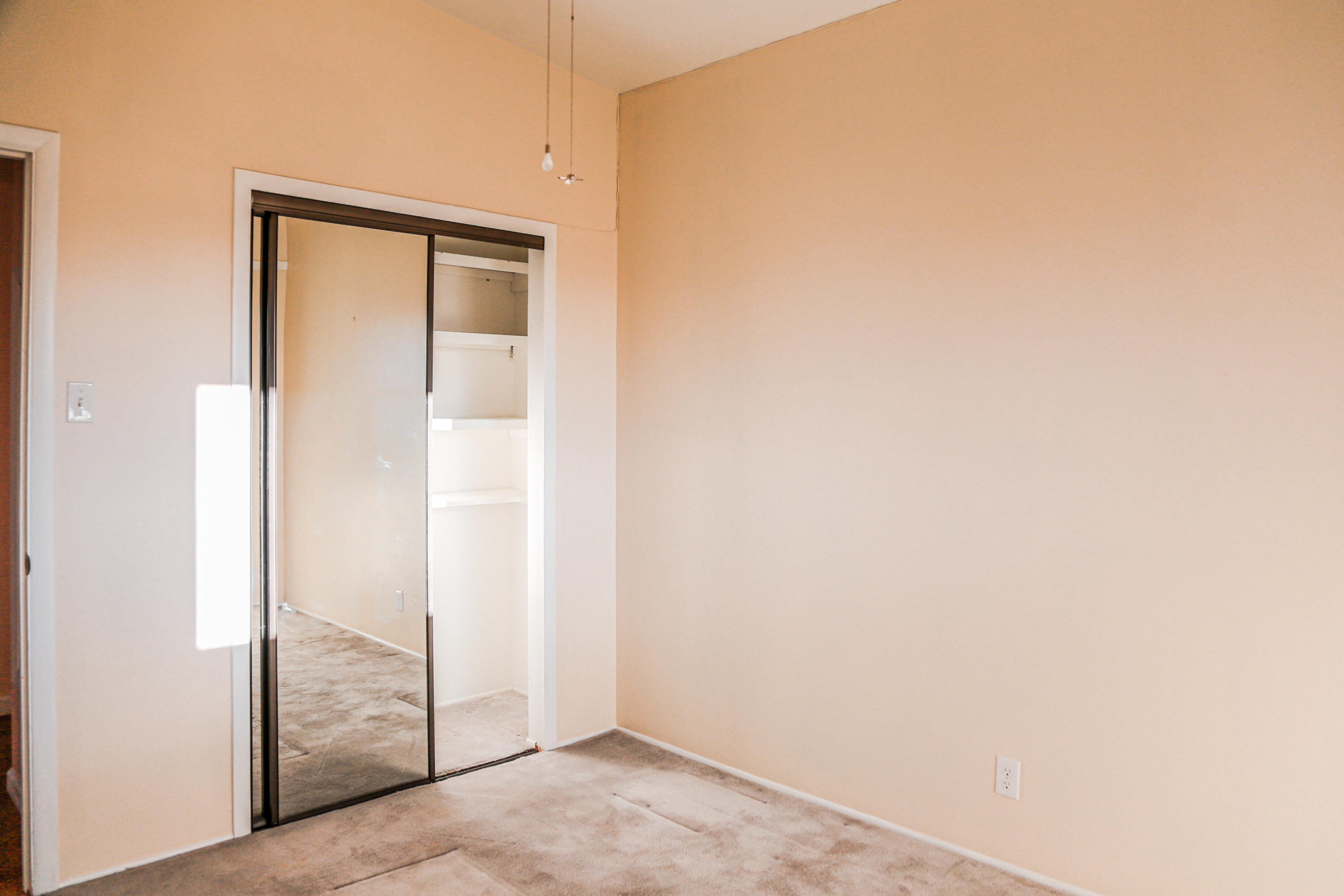 10523 Princess Jeanne Avenue NE