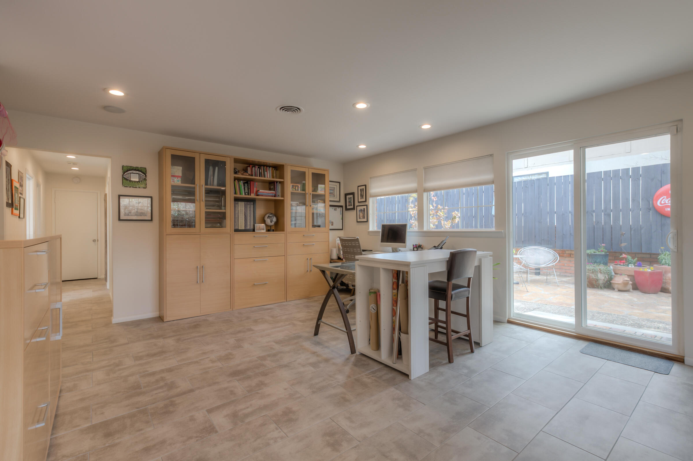 1437 Aliso Drive NE
