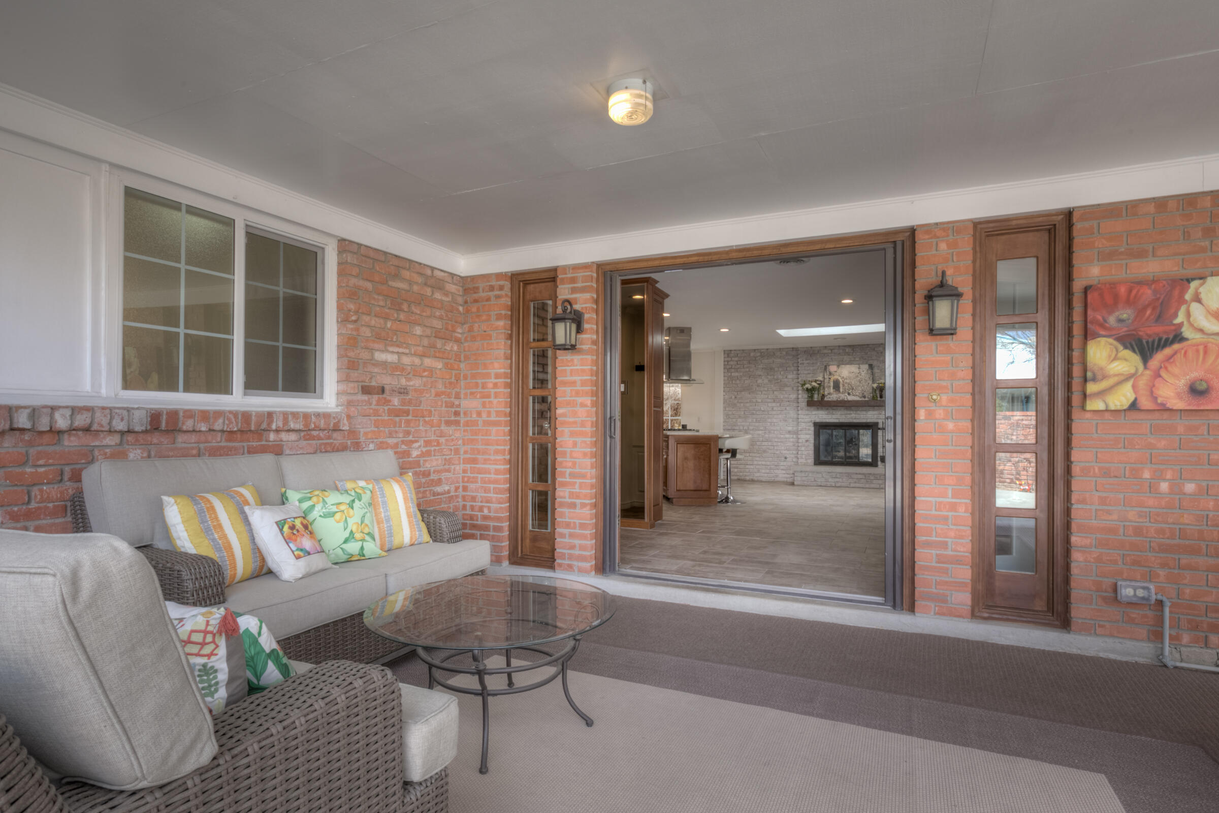 1437 Aliso Drive NE