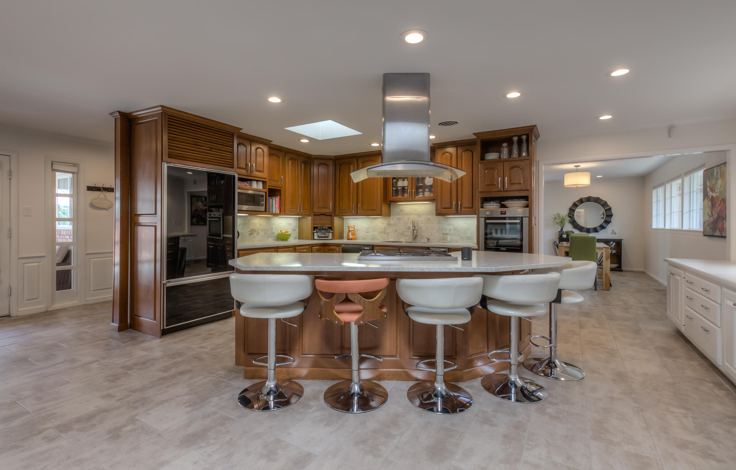 1437 Aliso Drive NE
