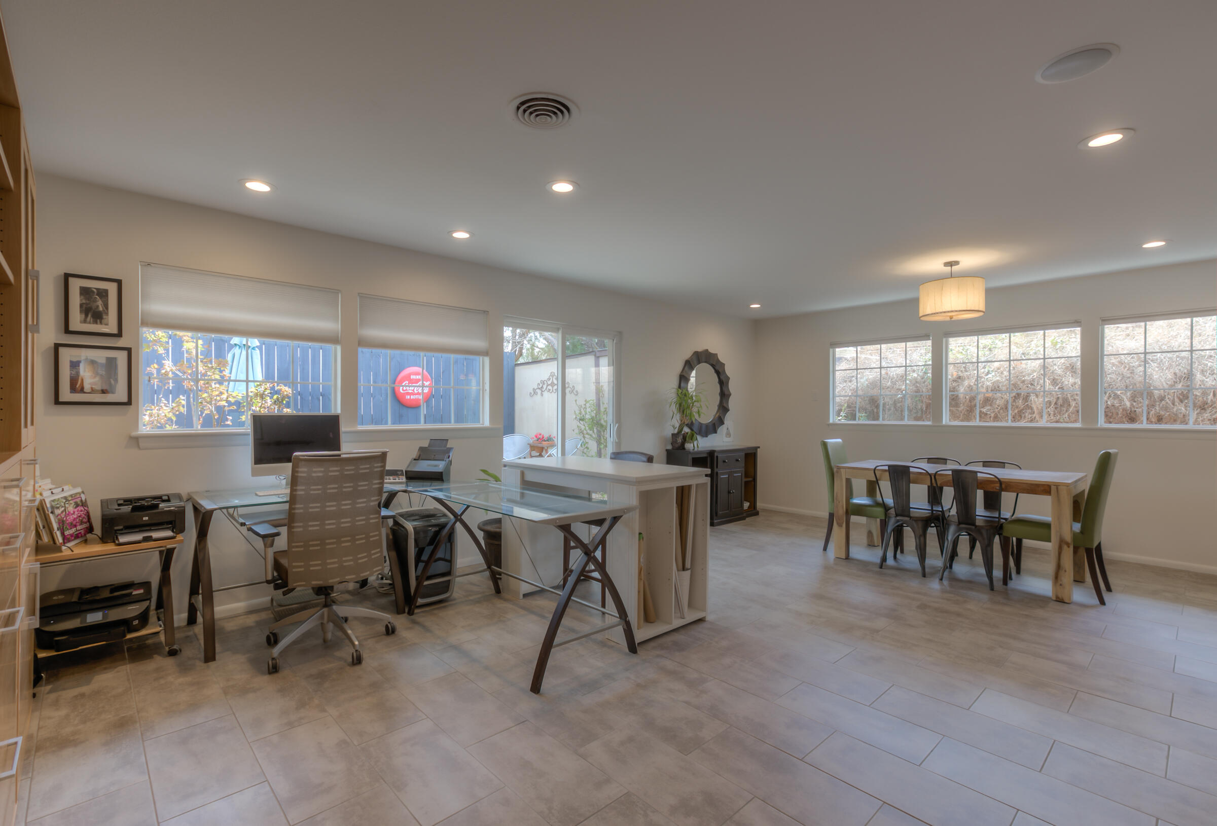 1437 Aliso Drive NE