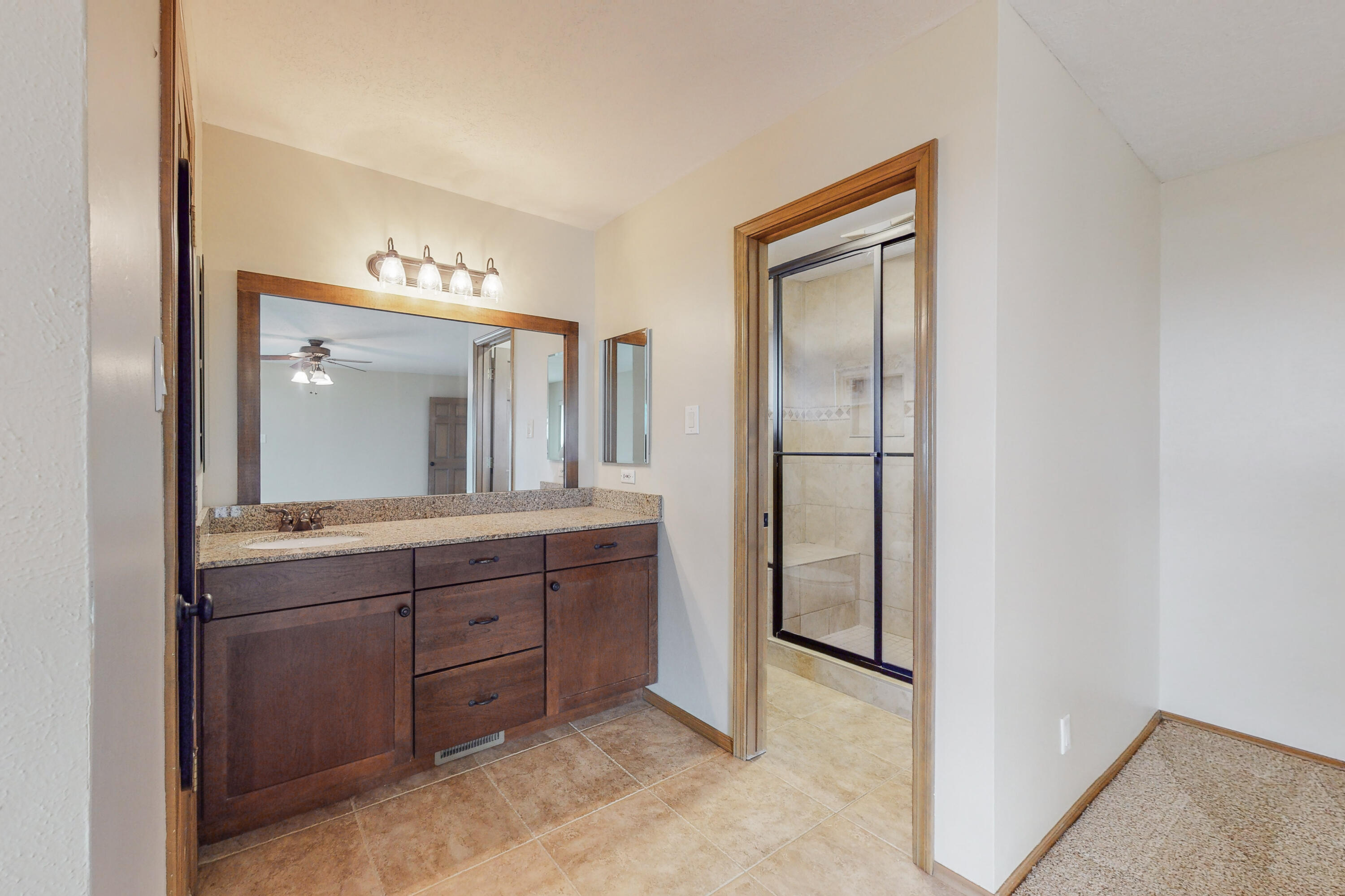 2833 Palo Alto Drive NE