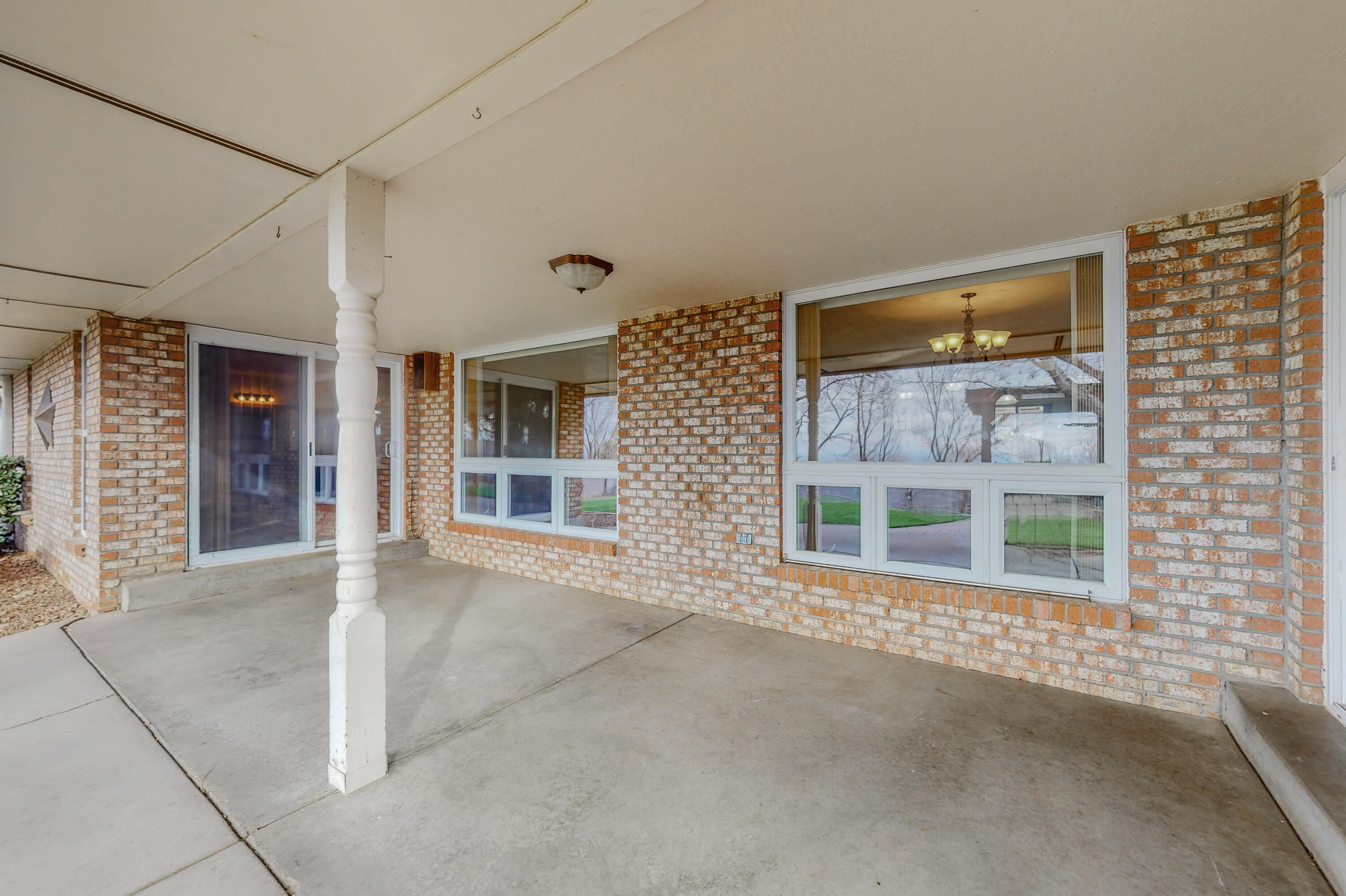 2833 Palo Alto Drive NE