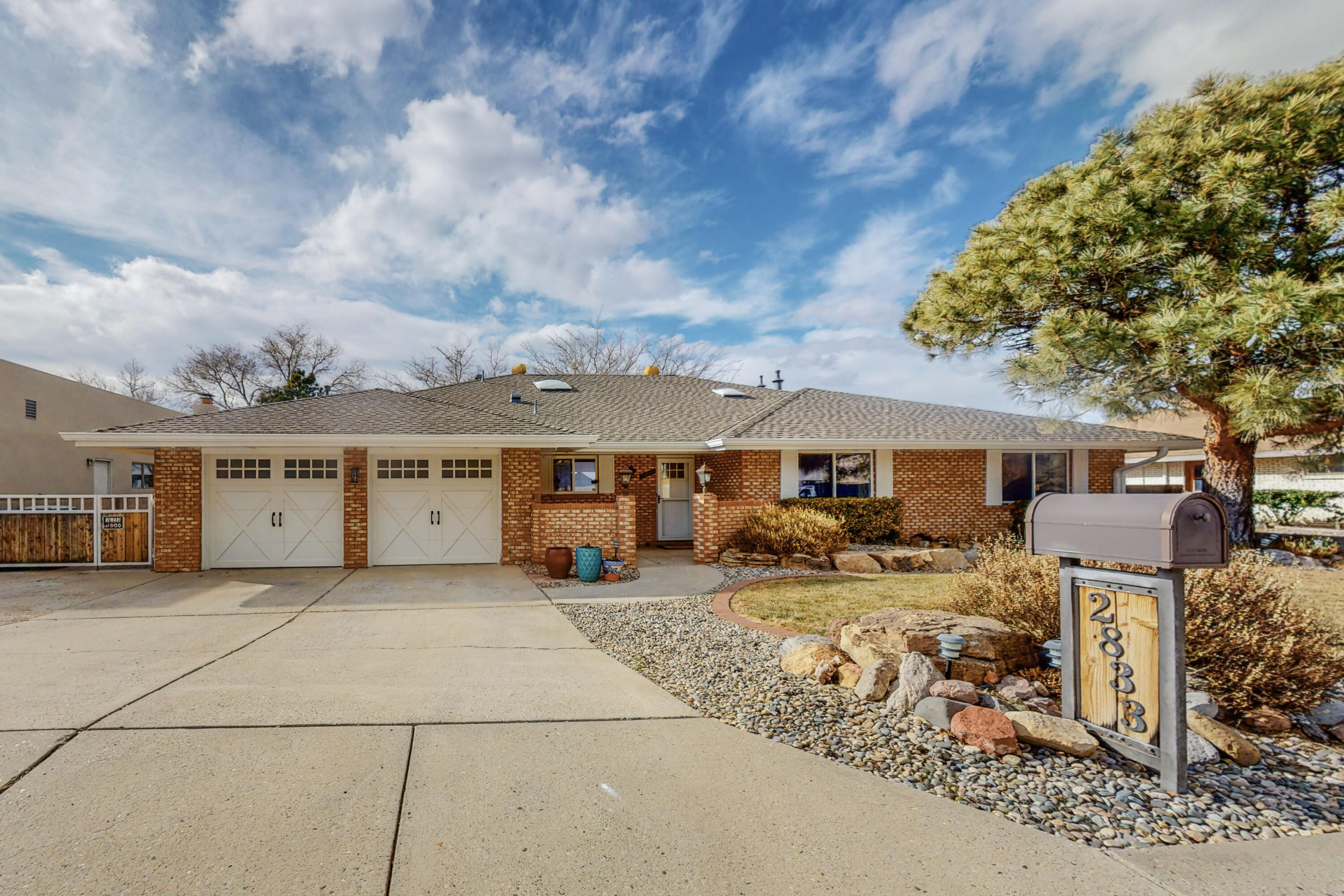 2833 Palo Alto Drive NE