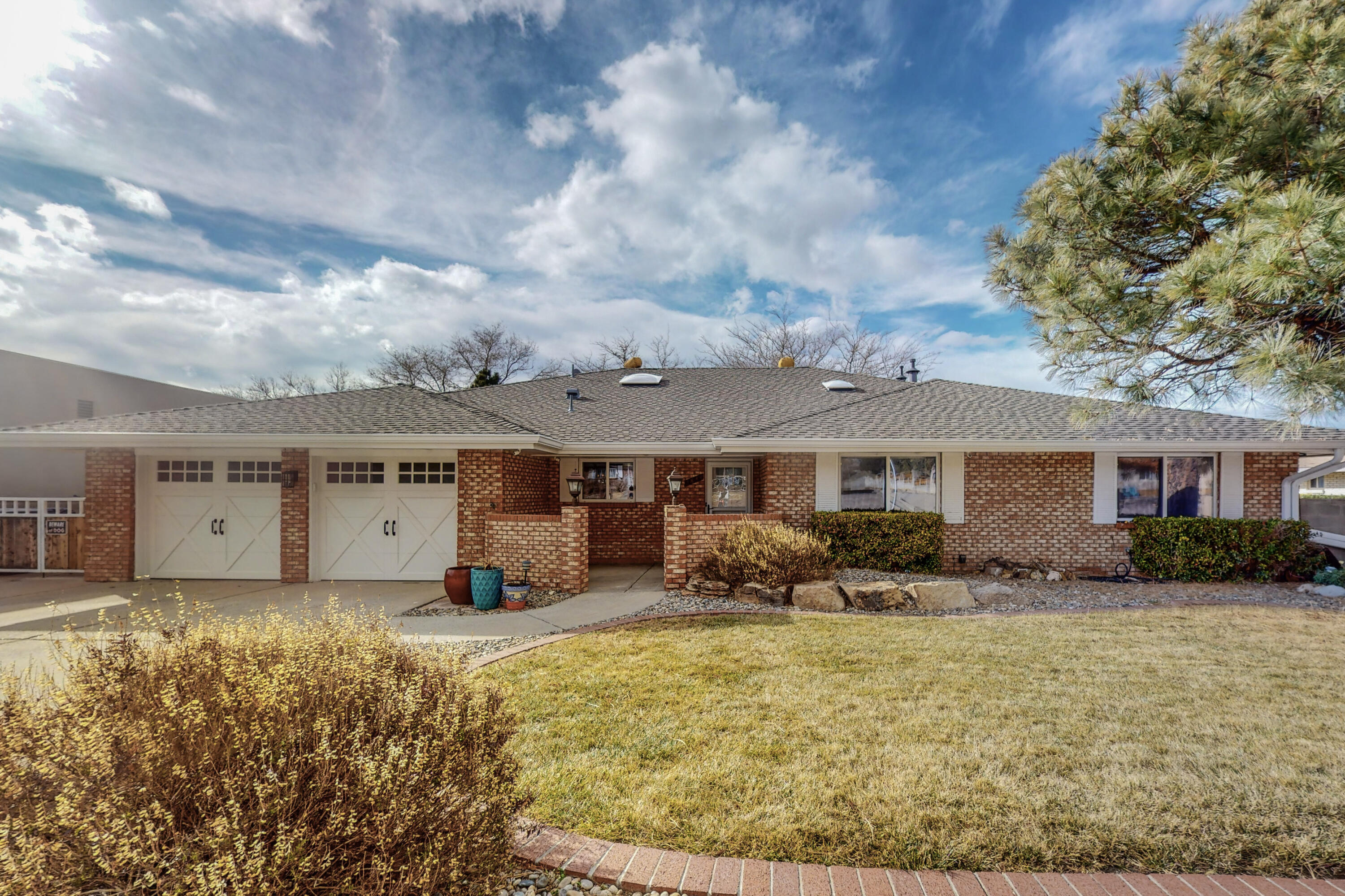 2833 Palo Alto Drive NE
