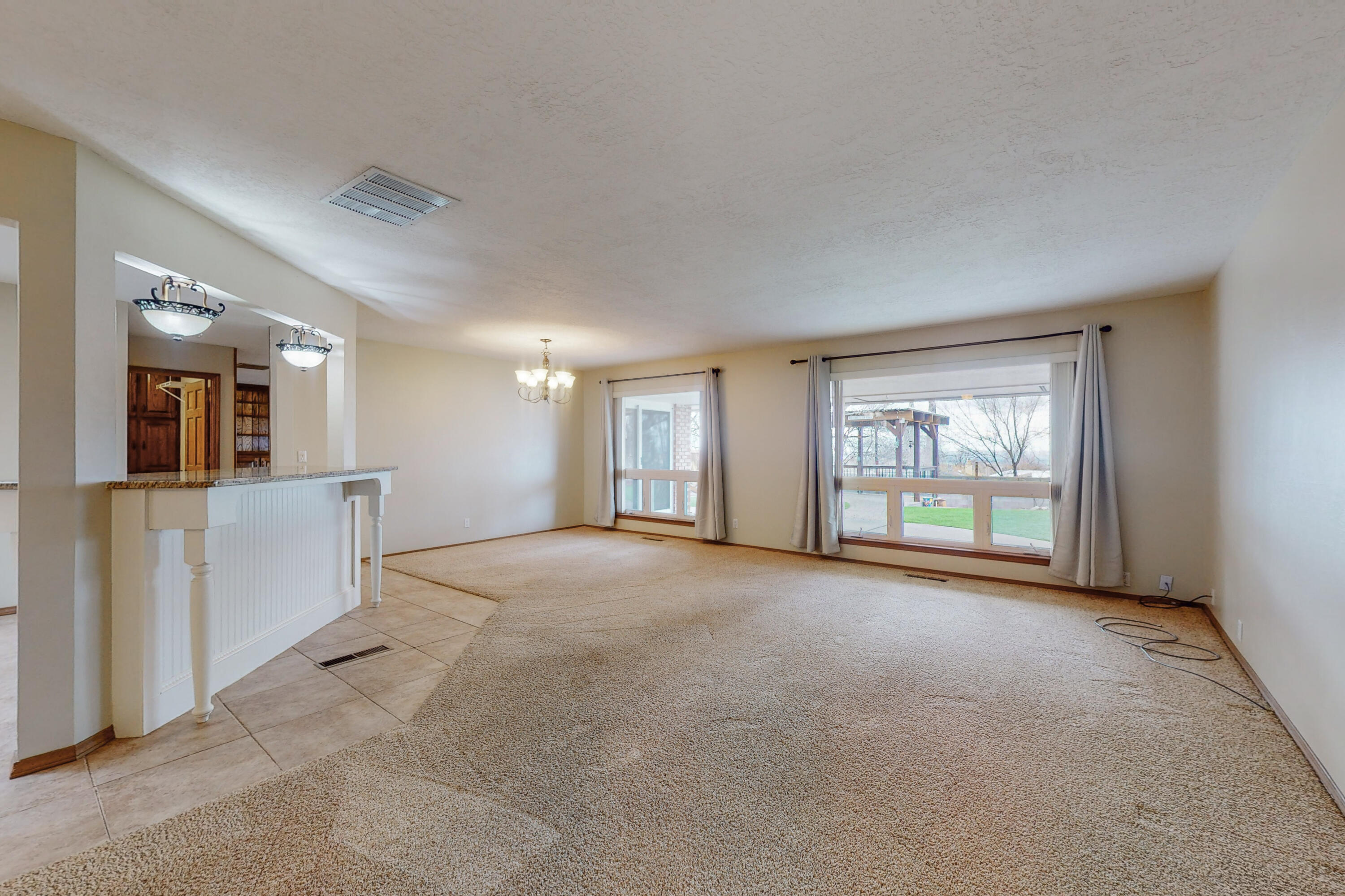 2833 Palo Alto Drive NE