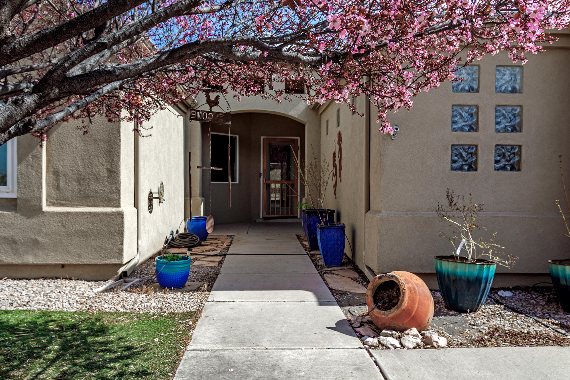 1324 Monterrey Road NE