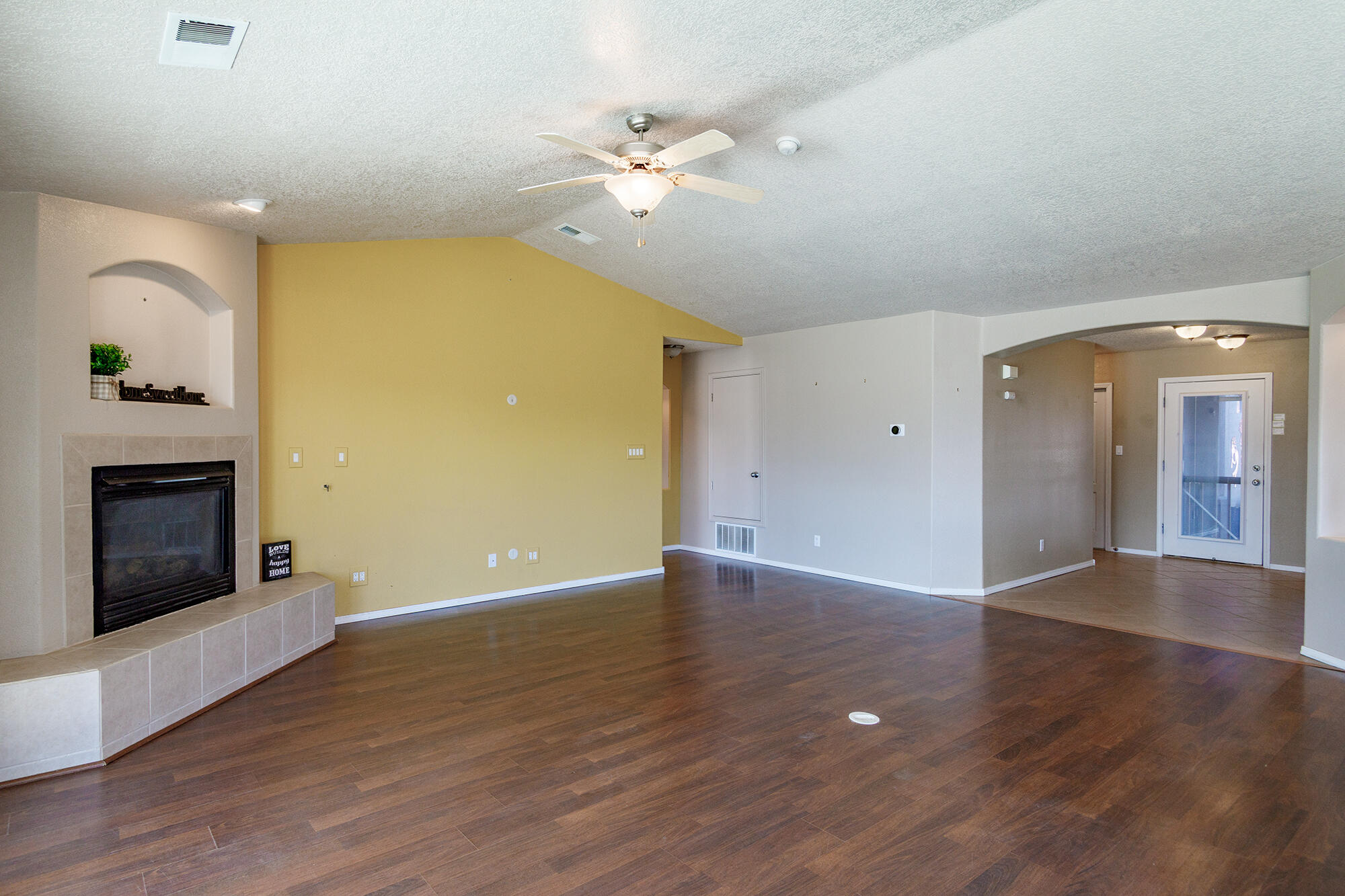1324 Monterrey Road NE