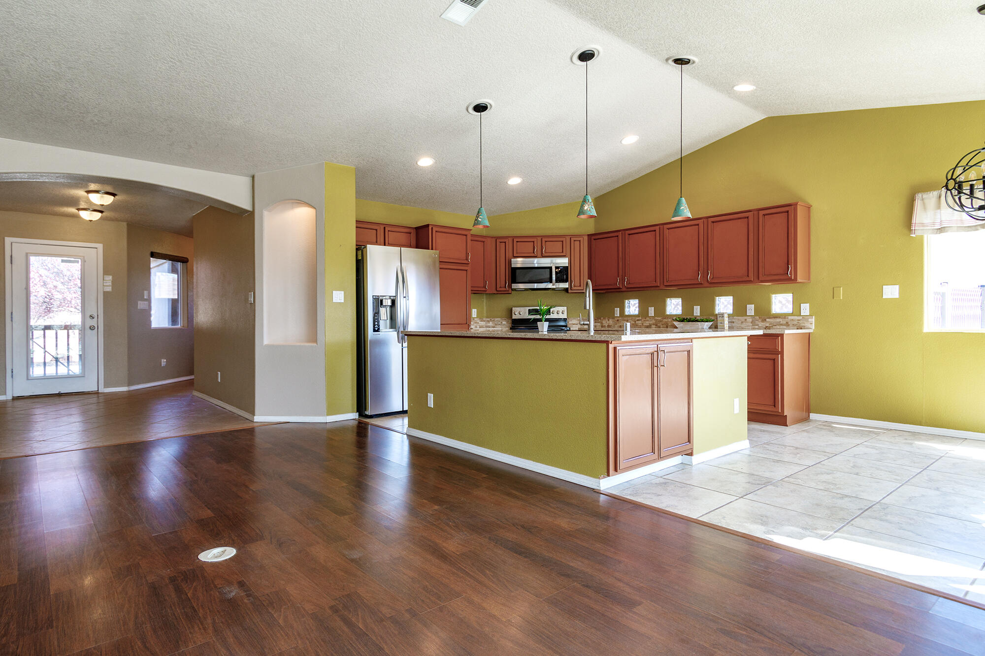 1324 Monterrey Road NE