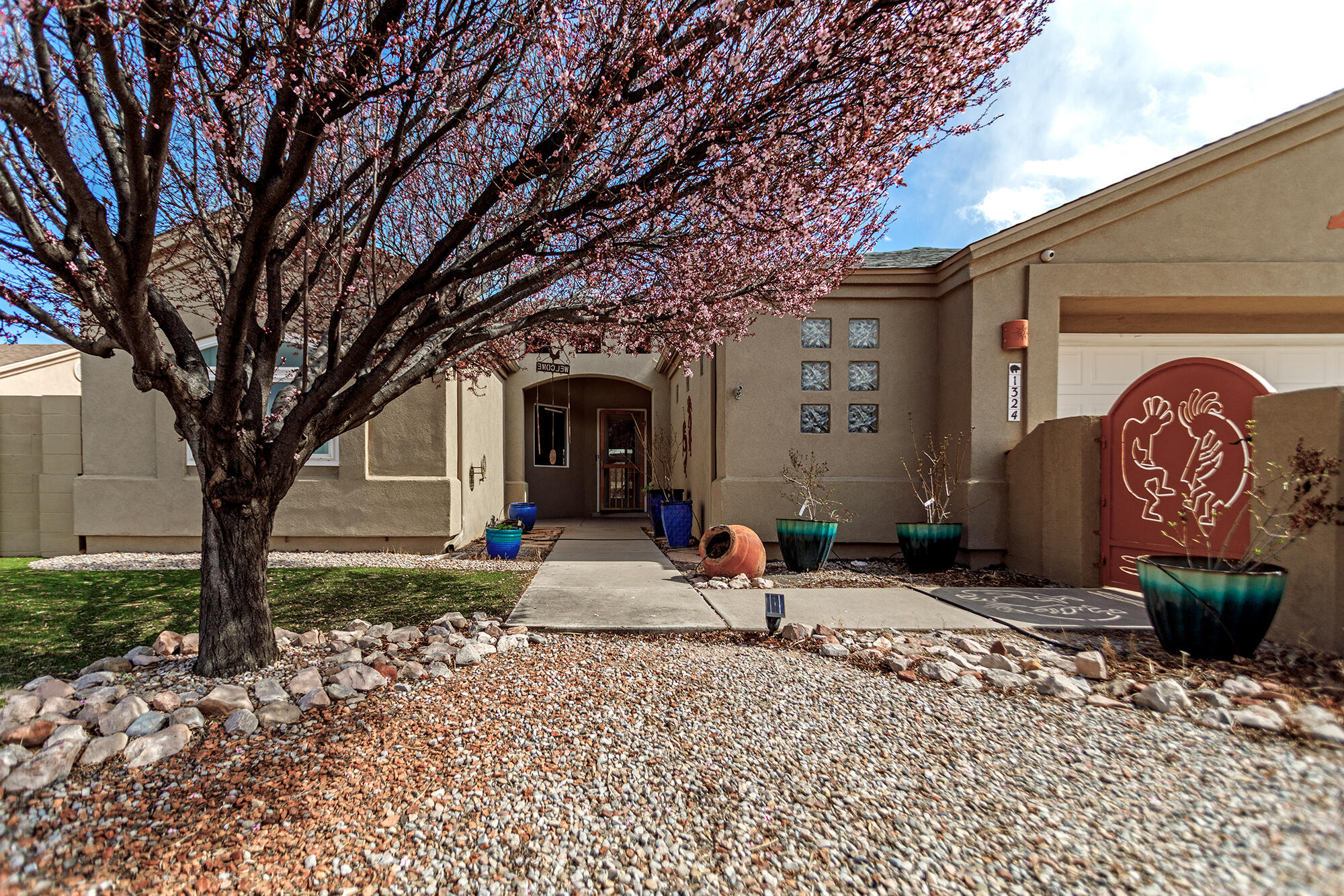 1324 Monterrey Road NE