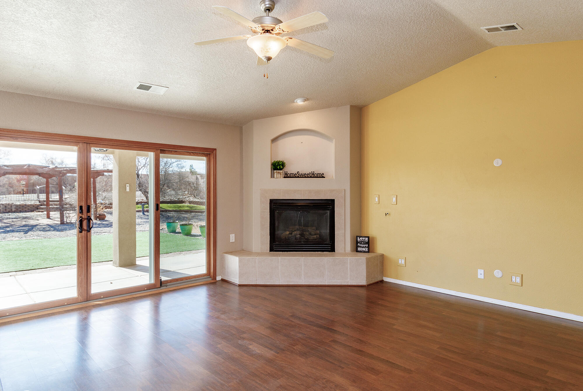 1324 Monterrey Road NE