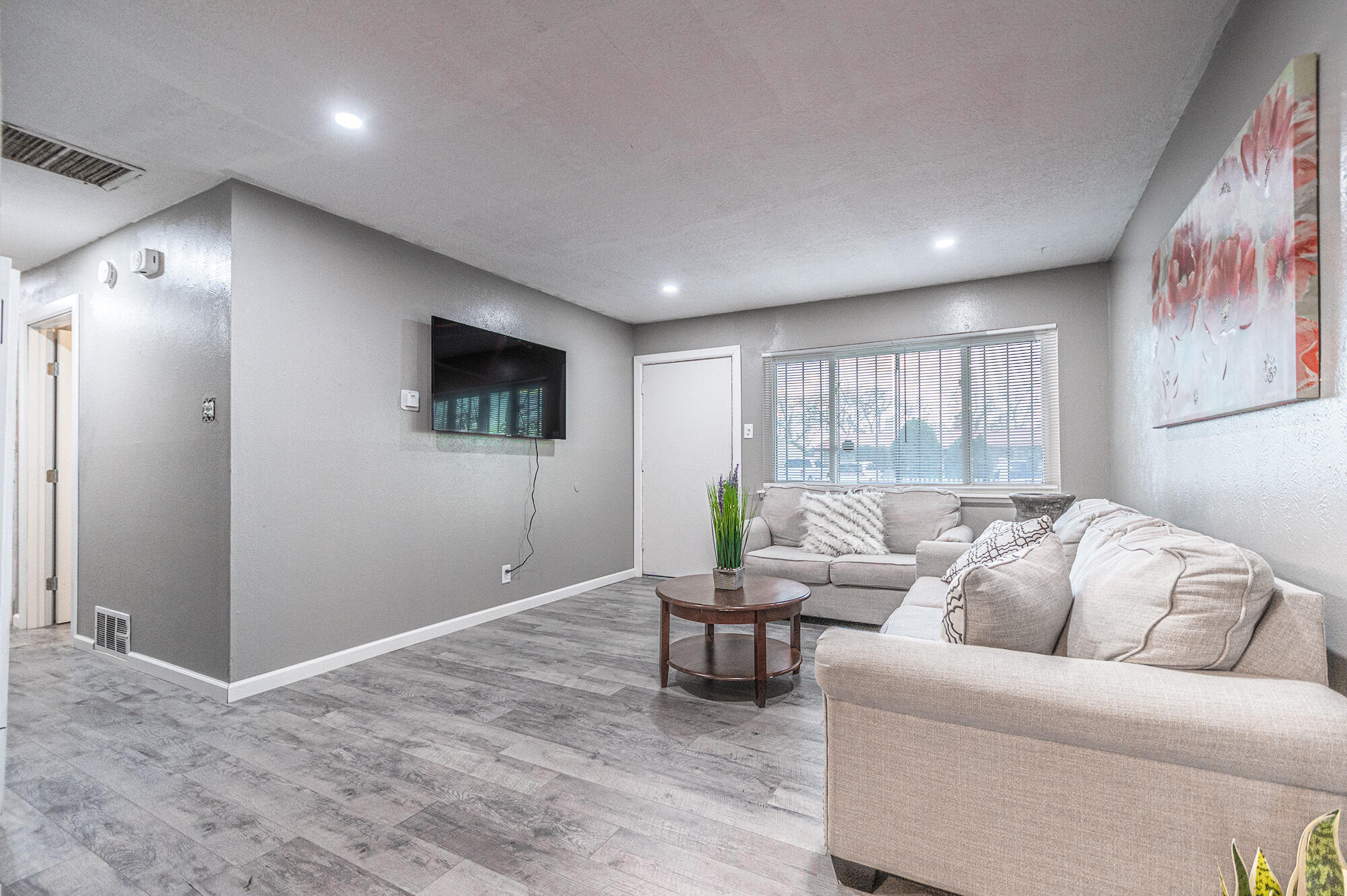 5937 Carlos Rey Circle SW