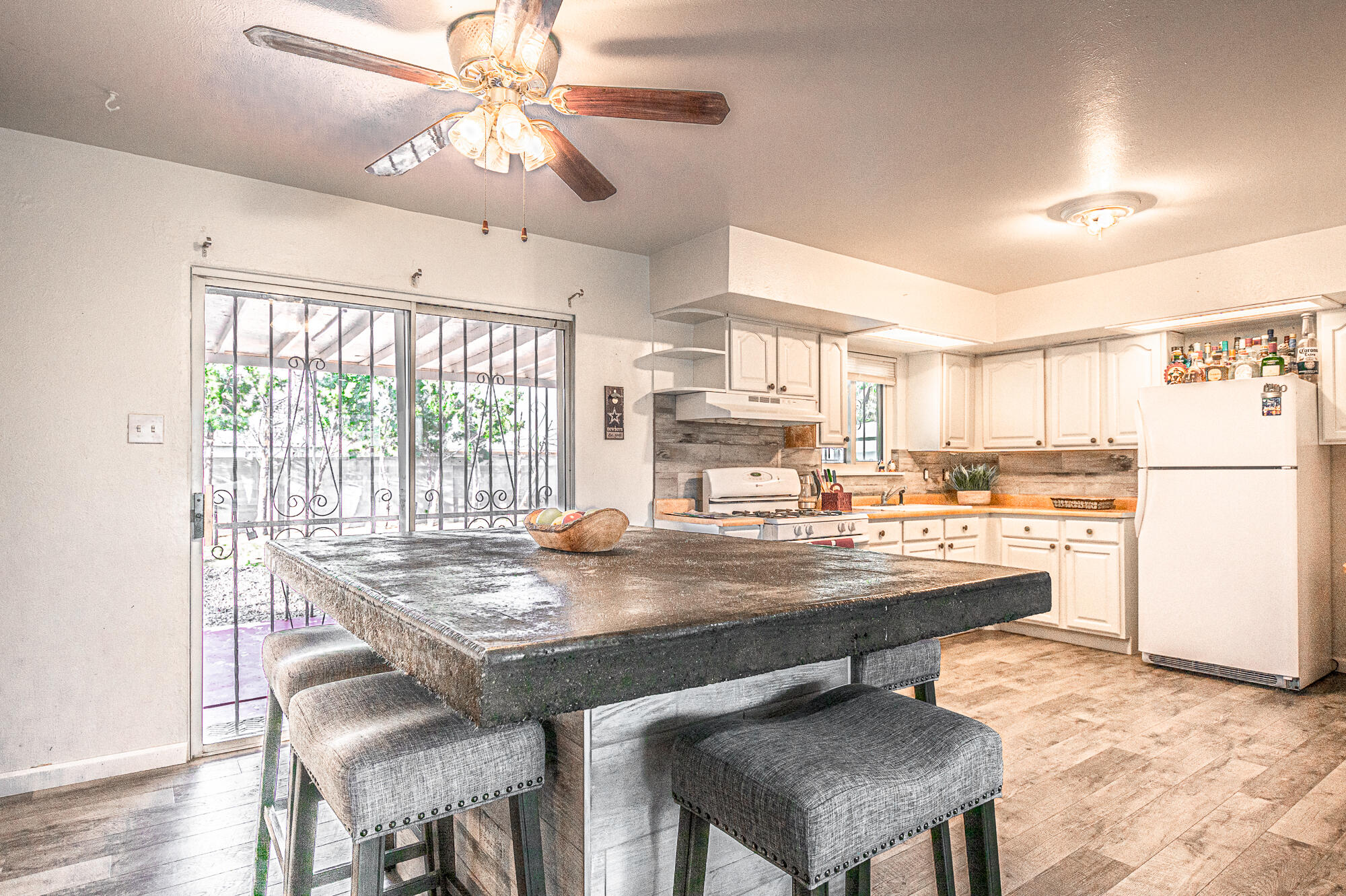 5937 Carlos Rey Circle SW