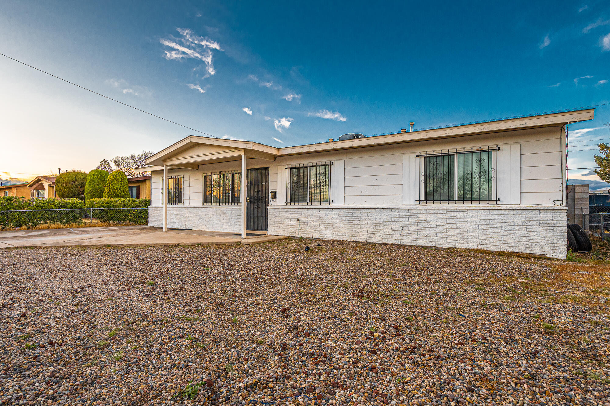 5937 Carlos Rey Circle SW
