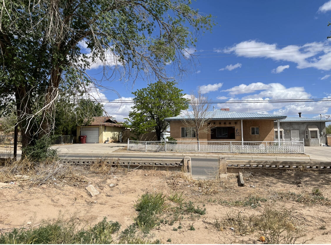 1119 Camino Del Llano