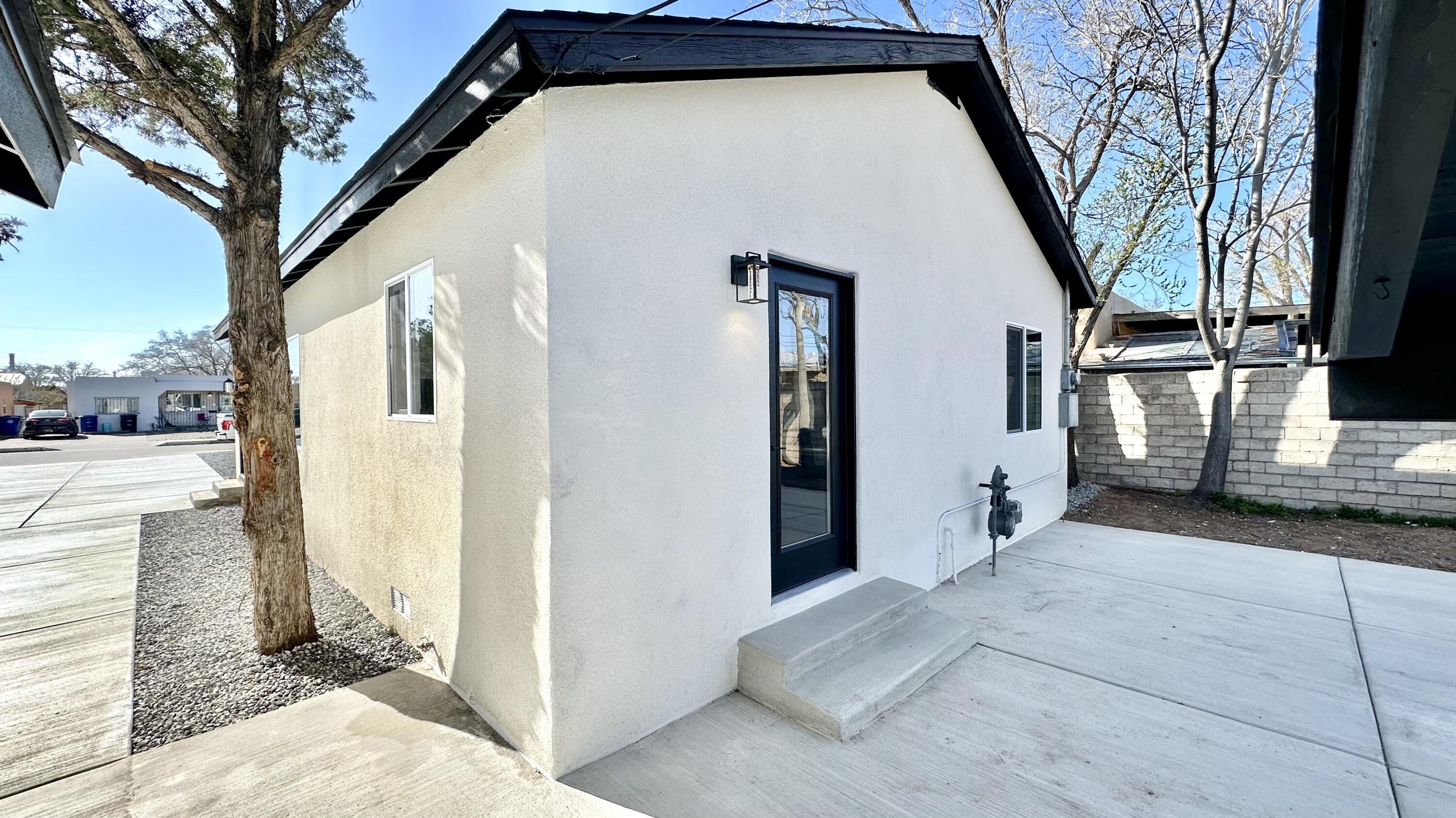 310 Quincy Street NE