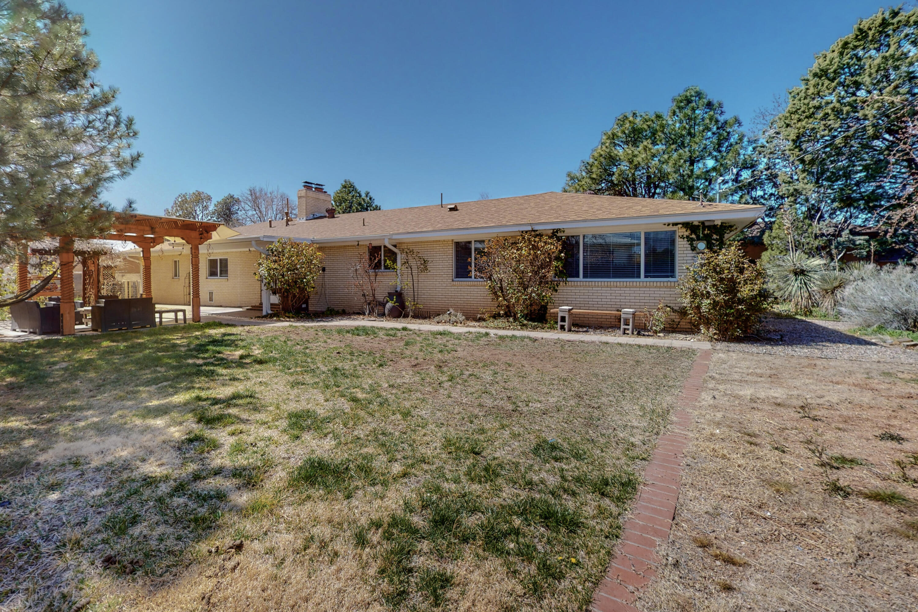 3318 Rhode Island Drive NE