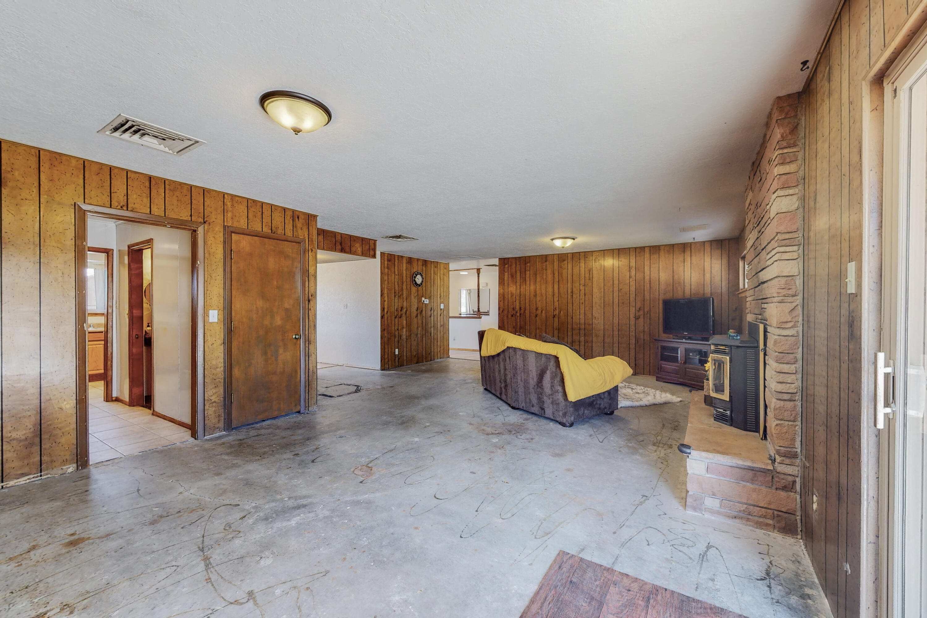 1530 Lillie Drive