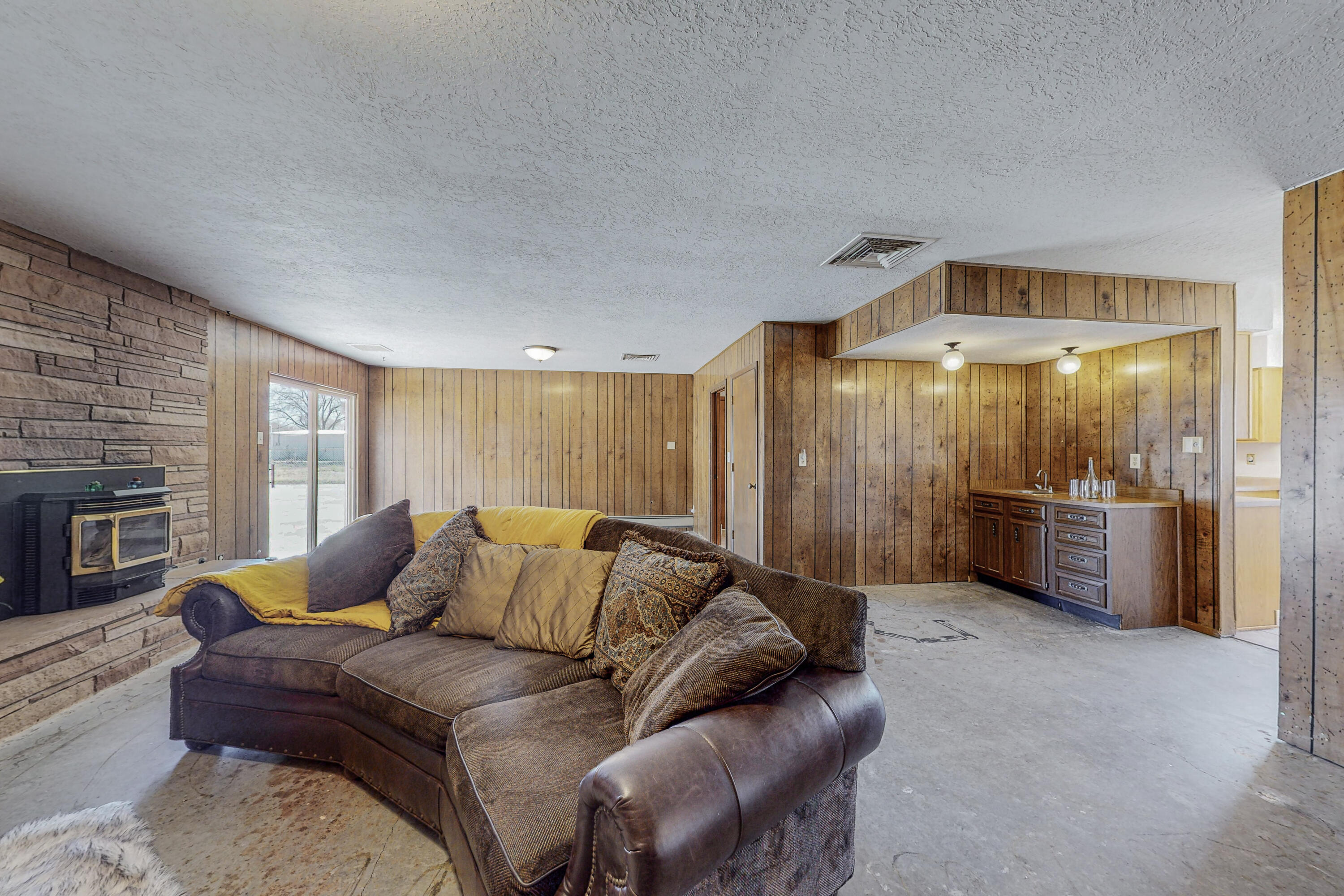 1530 Lillie Drive