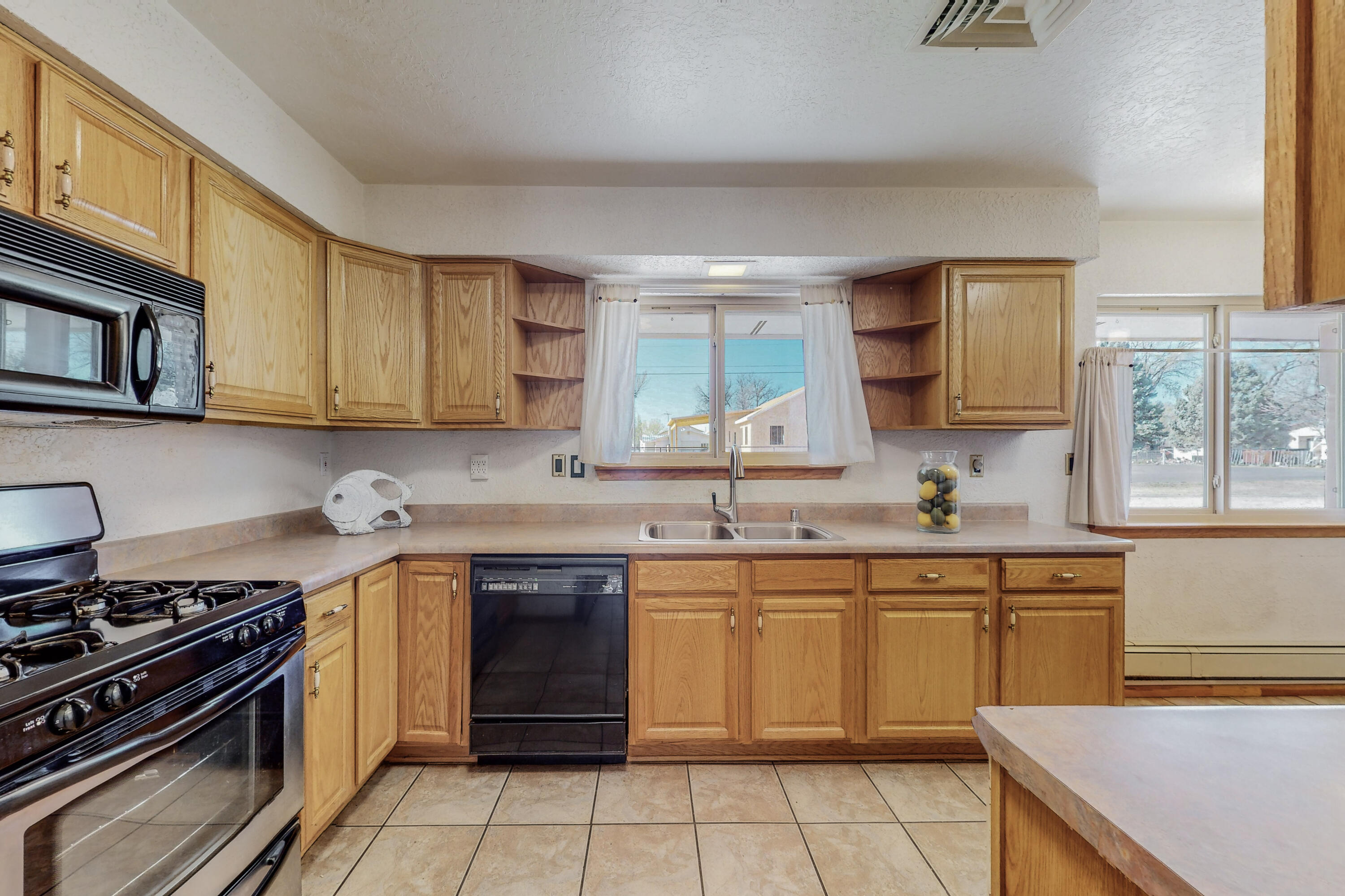 1530 Lillie Drive