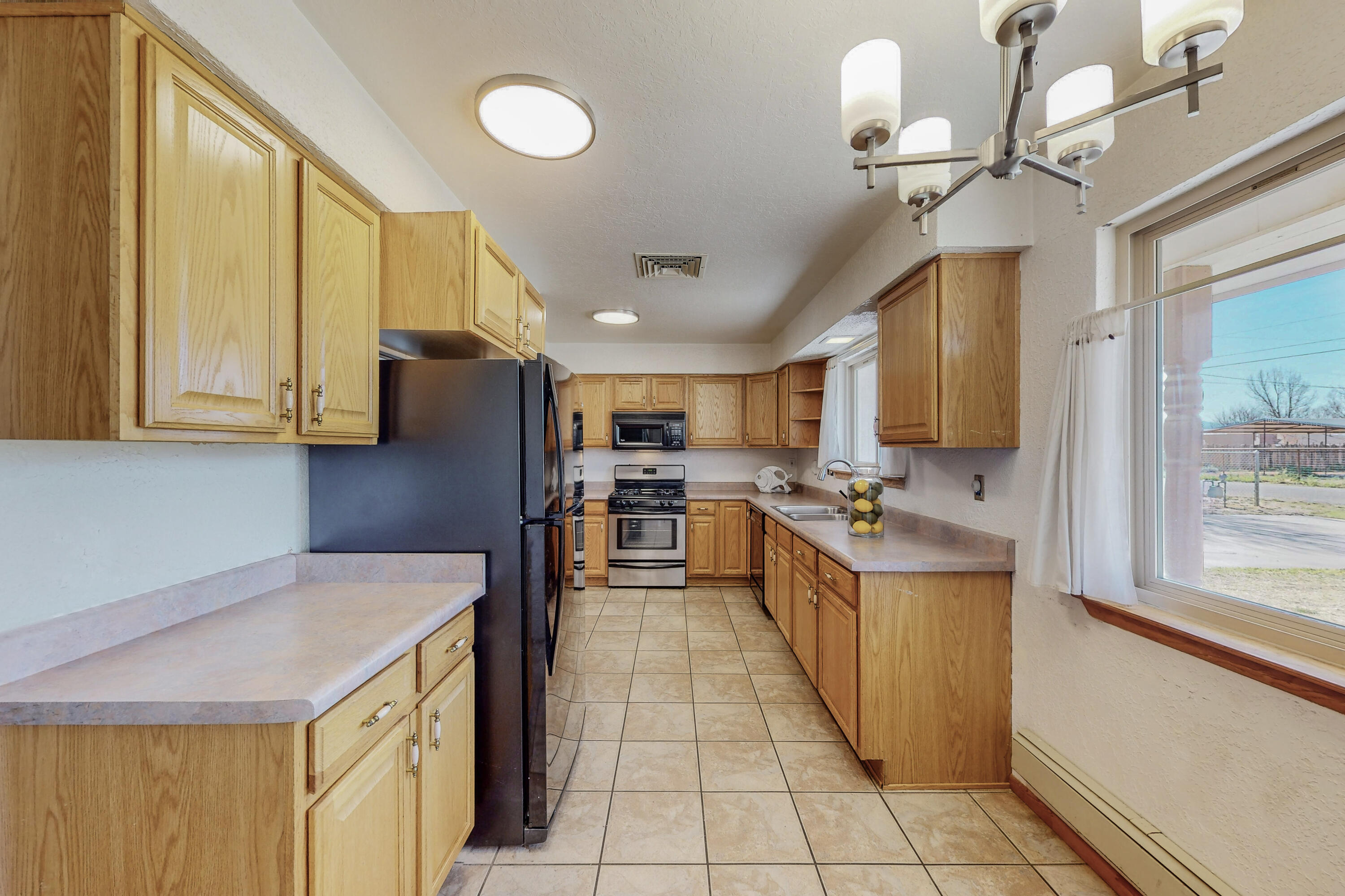 1530 Lillie Drive