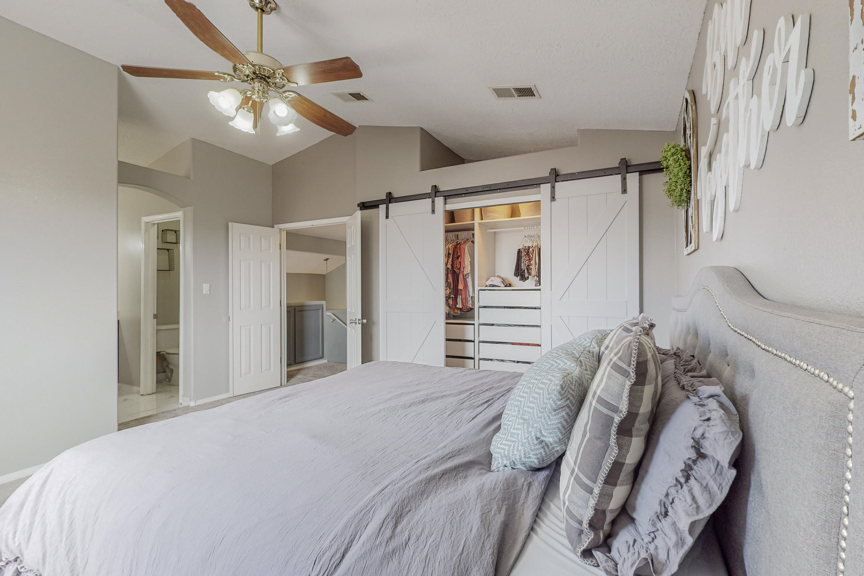 4404 Barrett Avenue NW