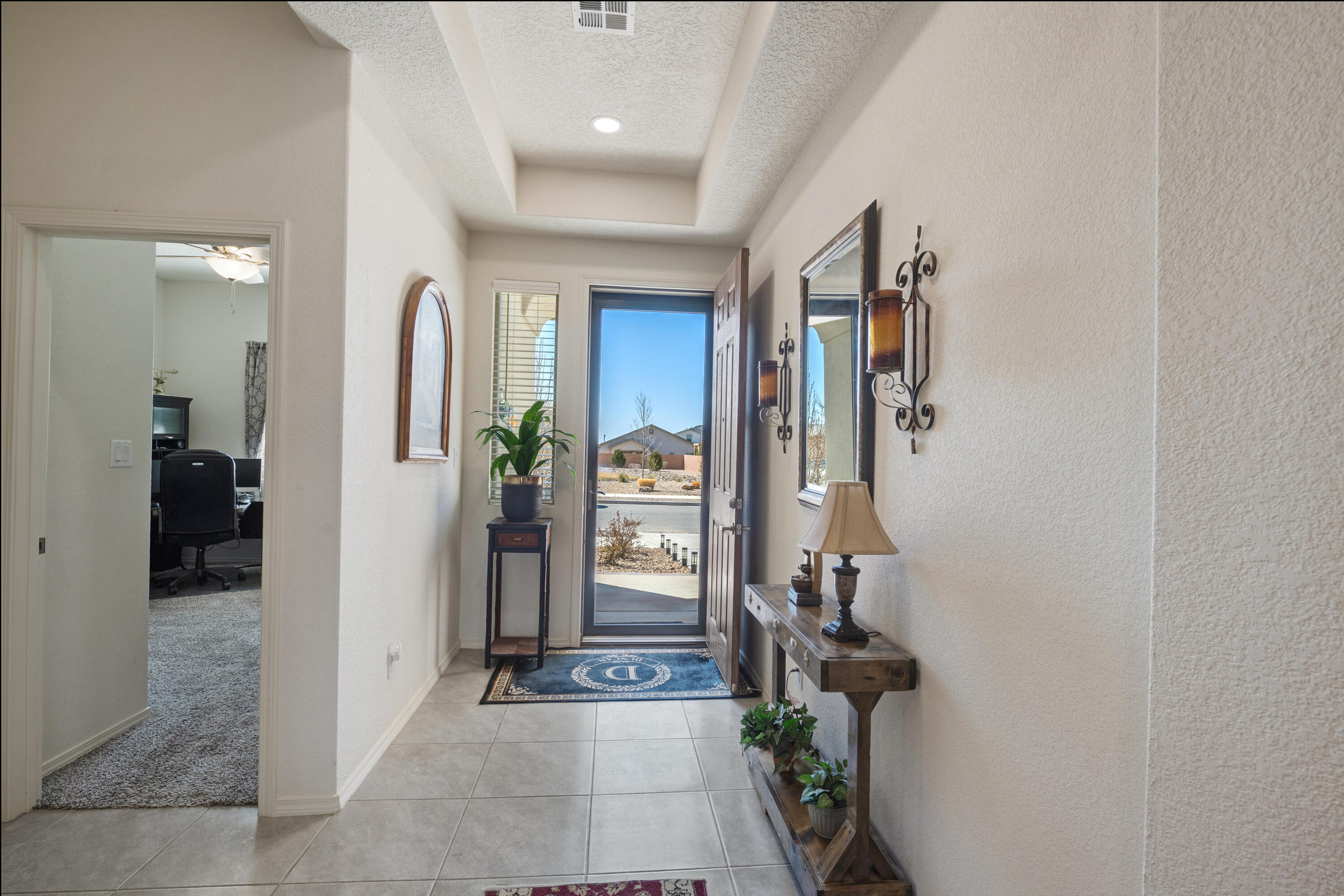 2701 S Camino Plata Loop NE