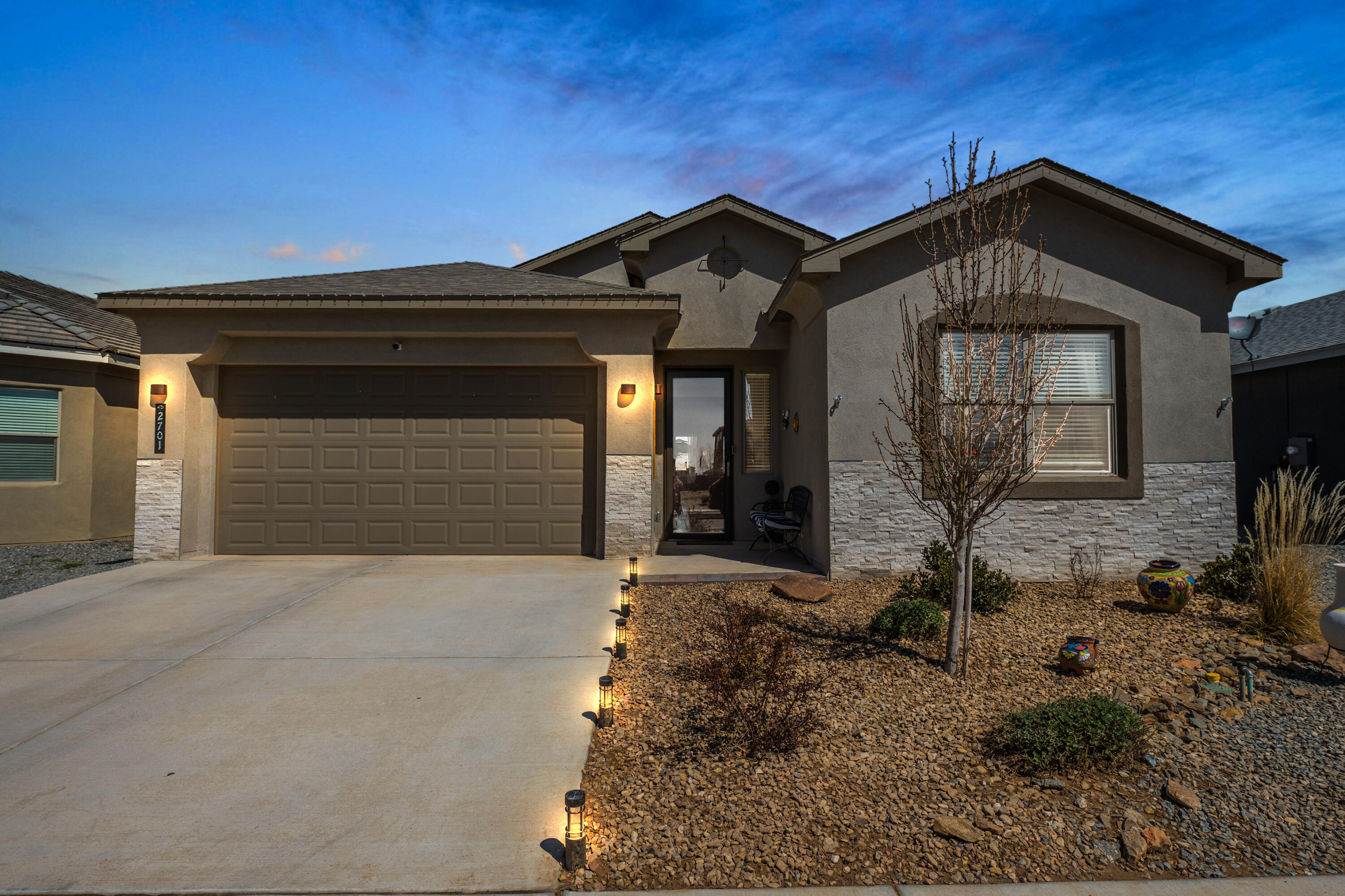 2701 S Camino Plata Loop NE