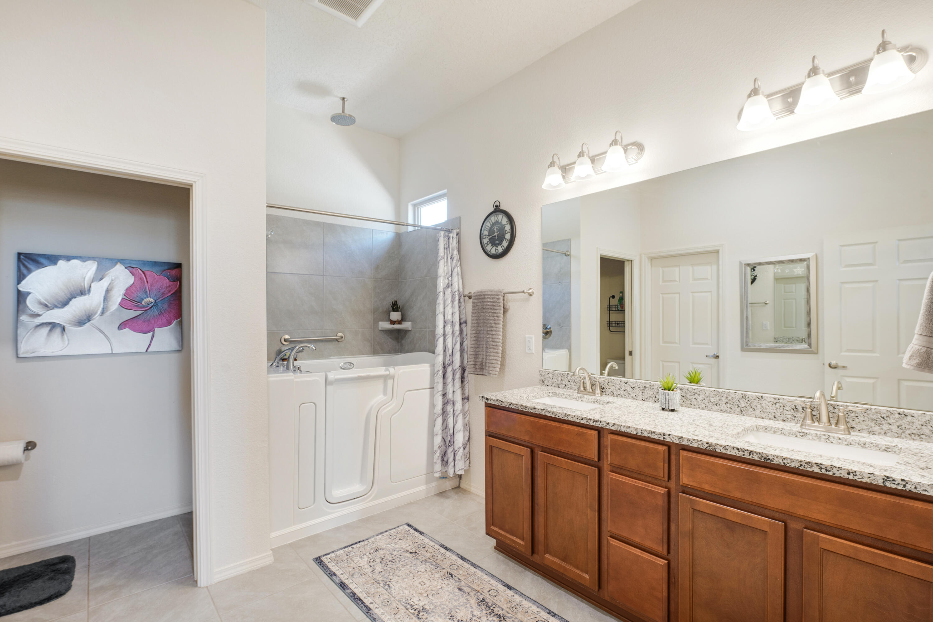 2701 S Camino Plata Loop NE