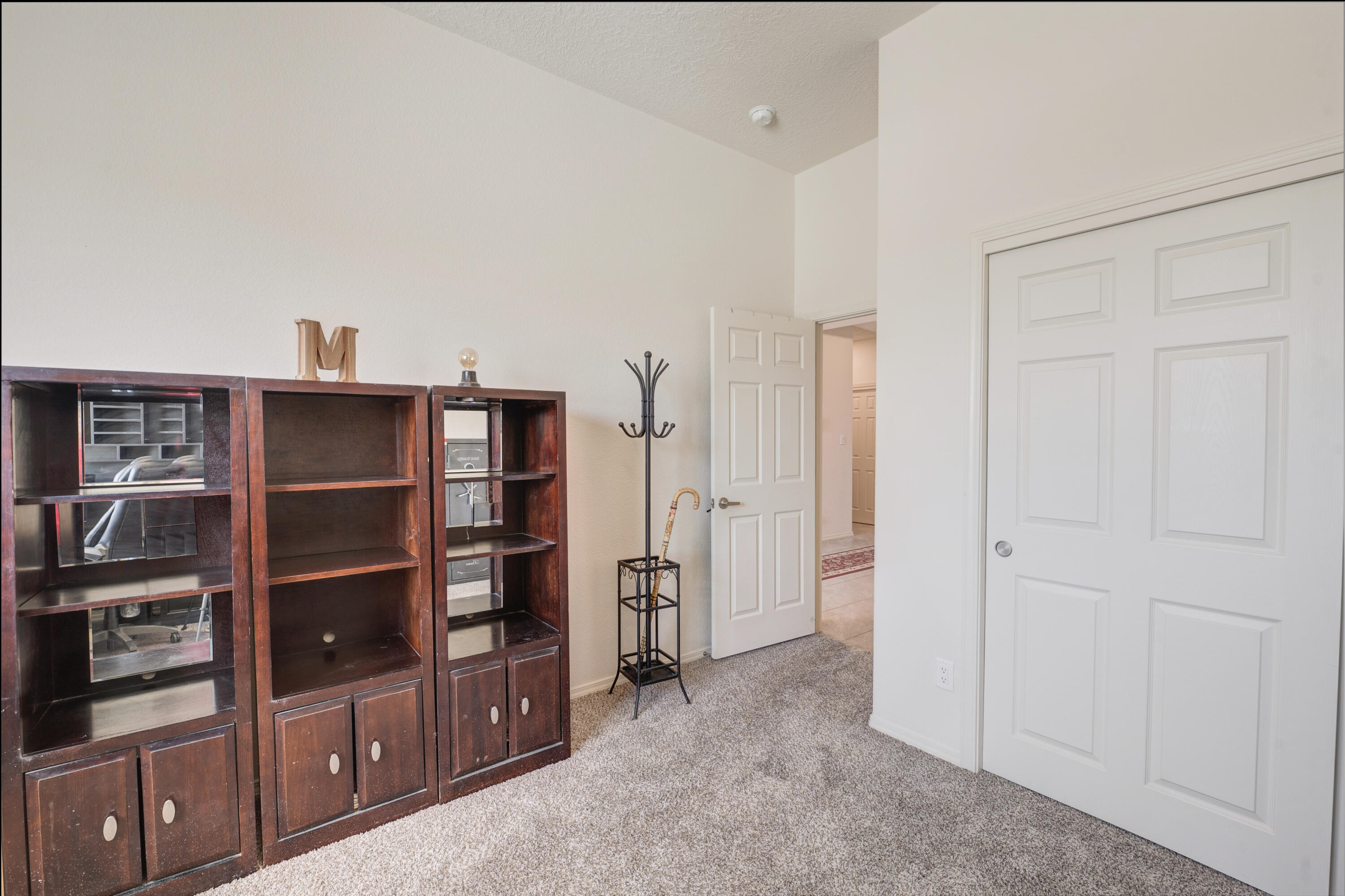 2701 S Camino Plata Loop NE