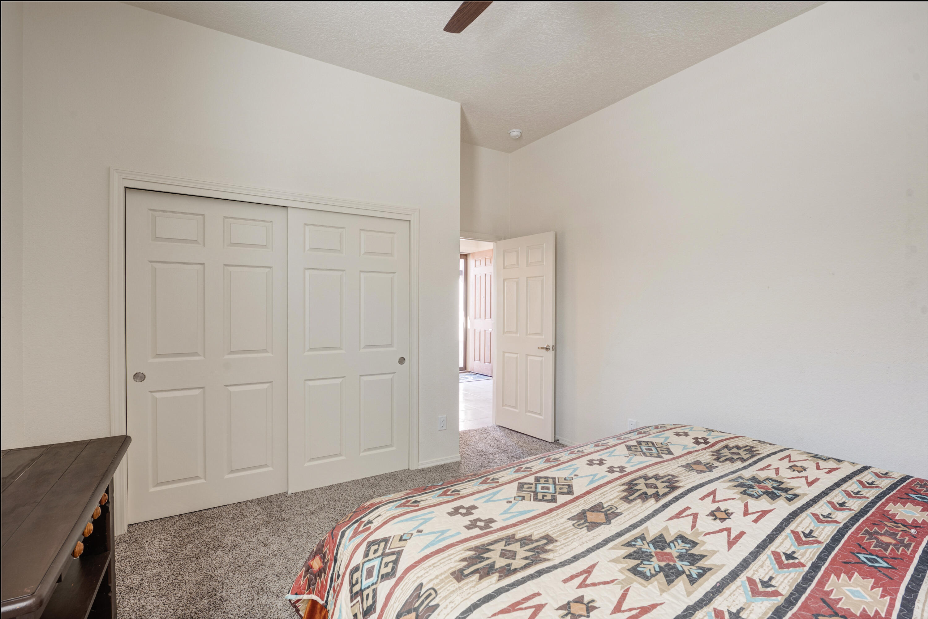 2701 S Camino Plata Loop NE