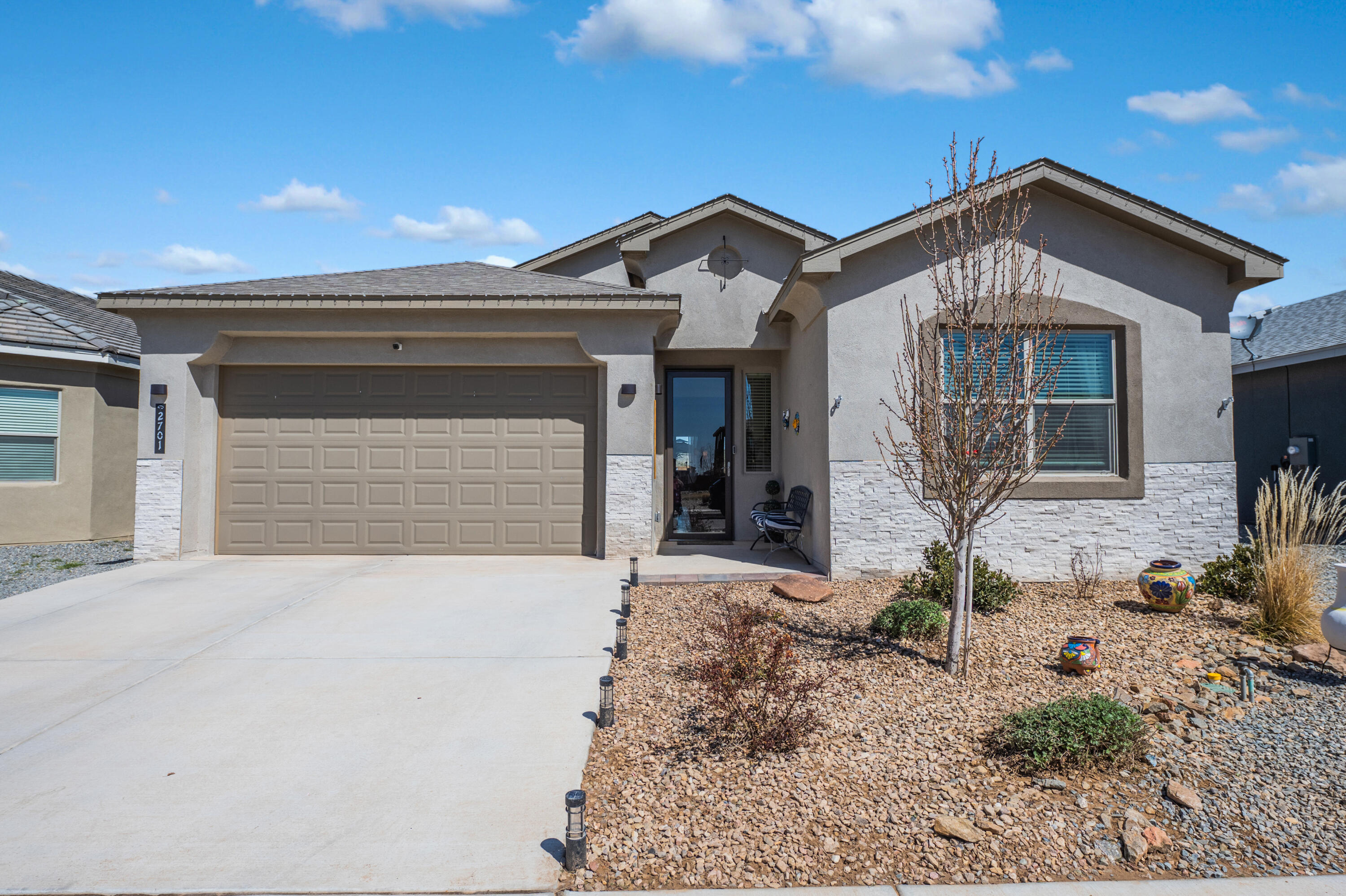 2701 S Camino Plata Loop NE