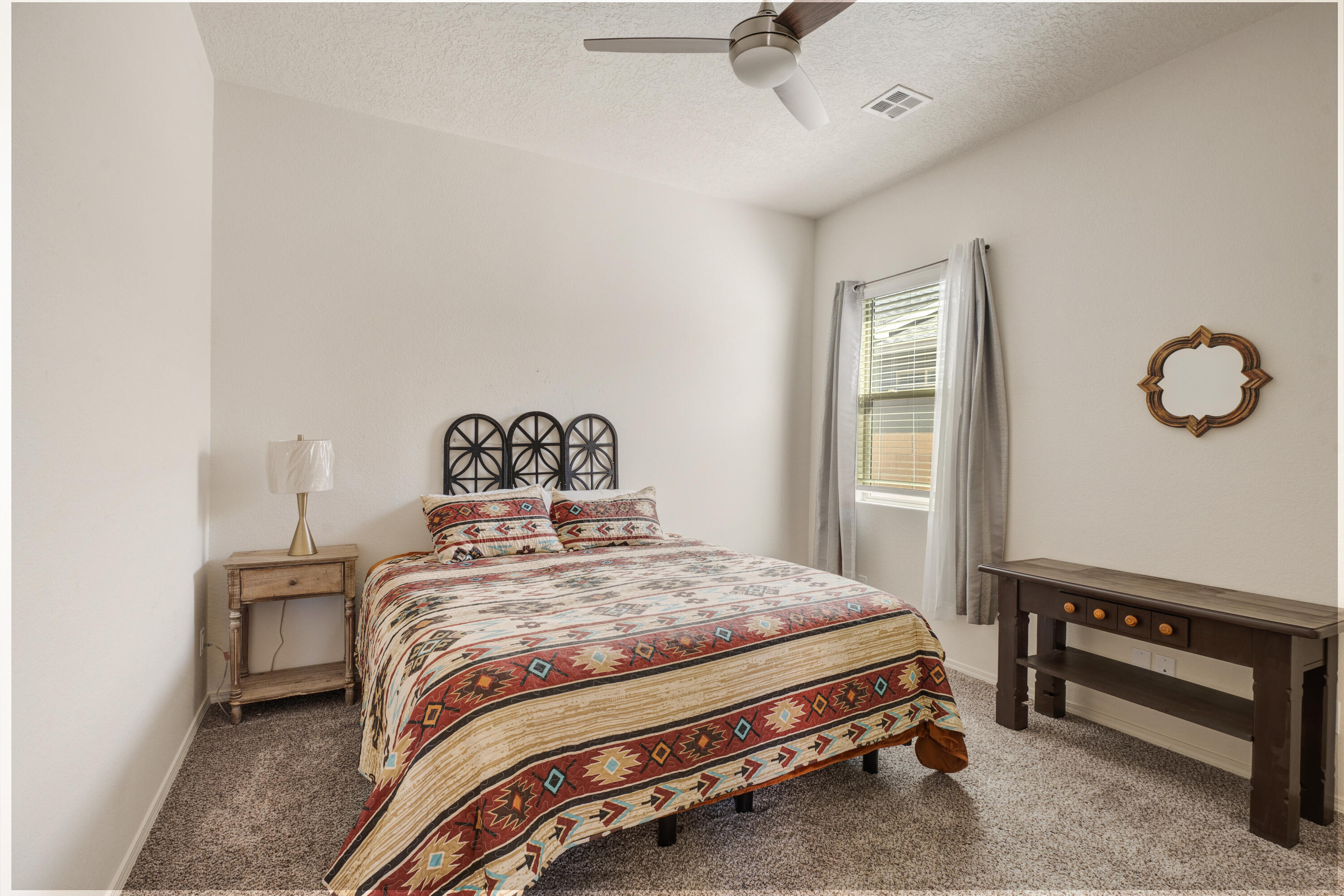 2701 S Camino Plata Loop NE
