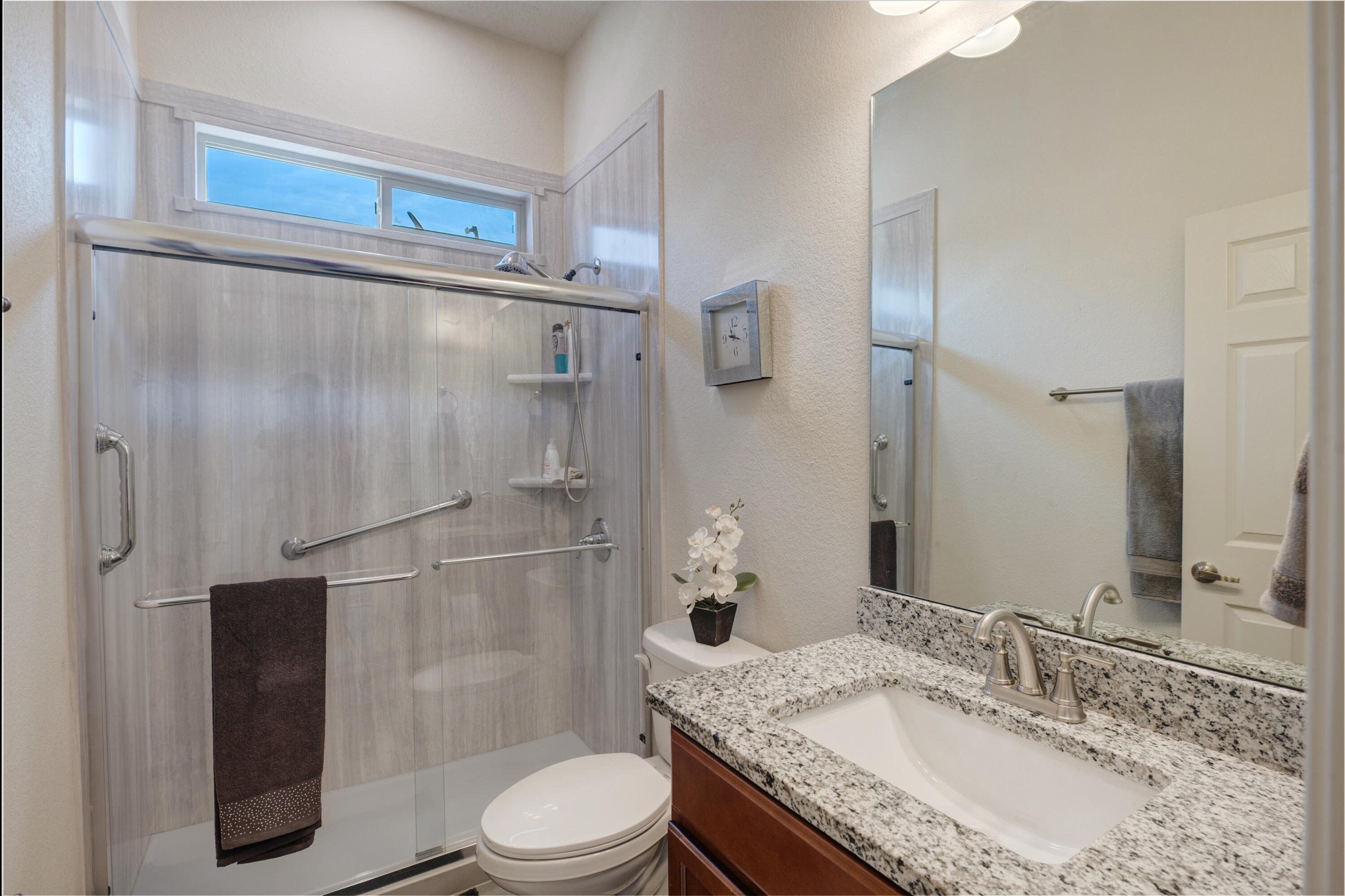 2701 S Camino Plata Loop NE