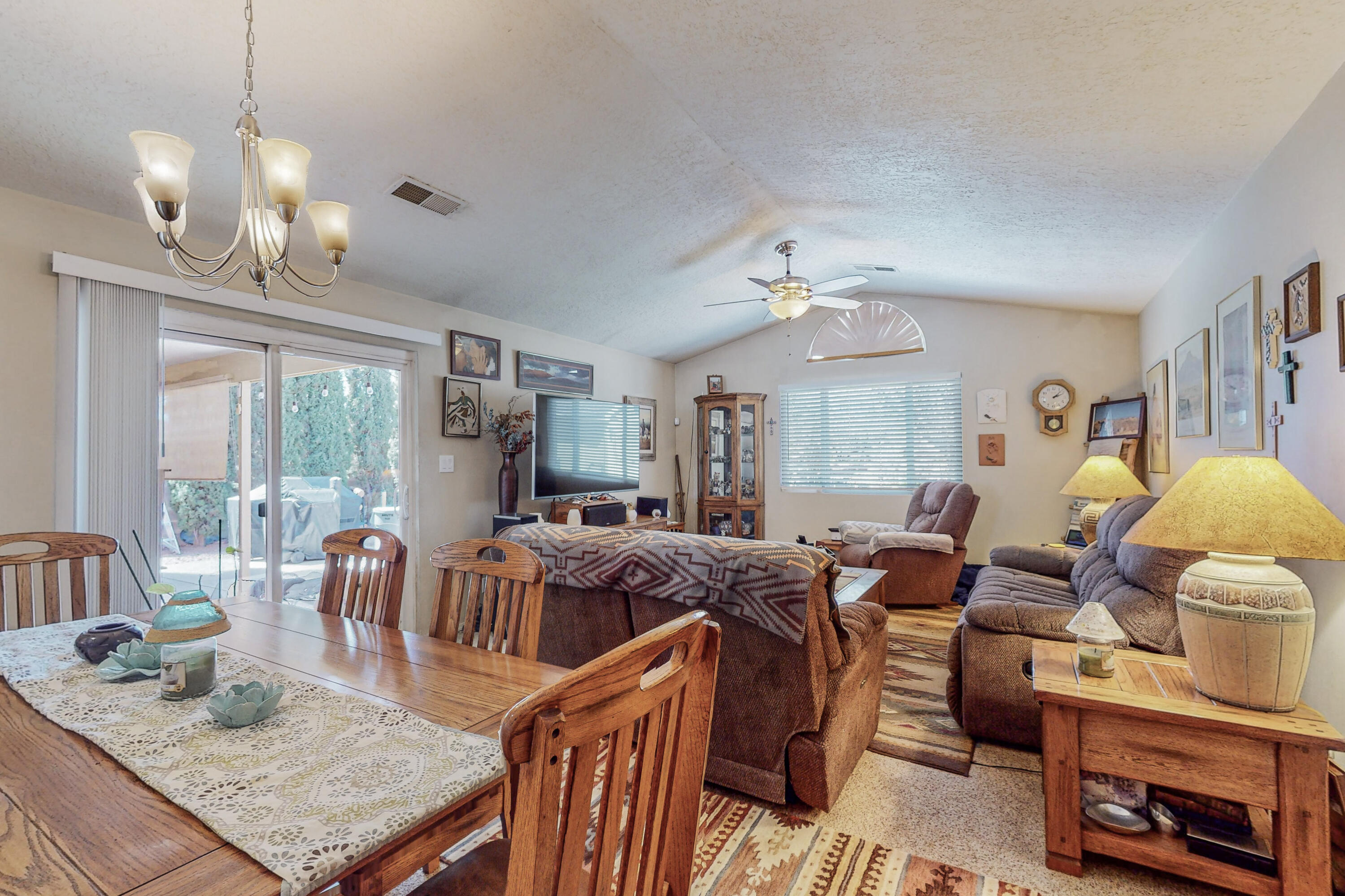 4525 E Atlanta Hills Drive NE
