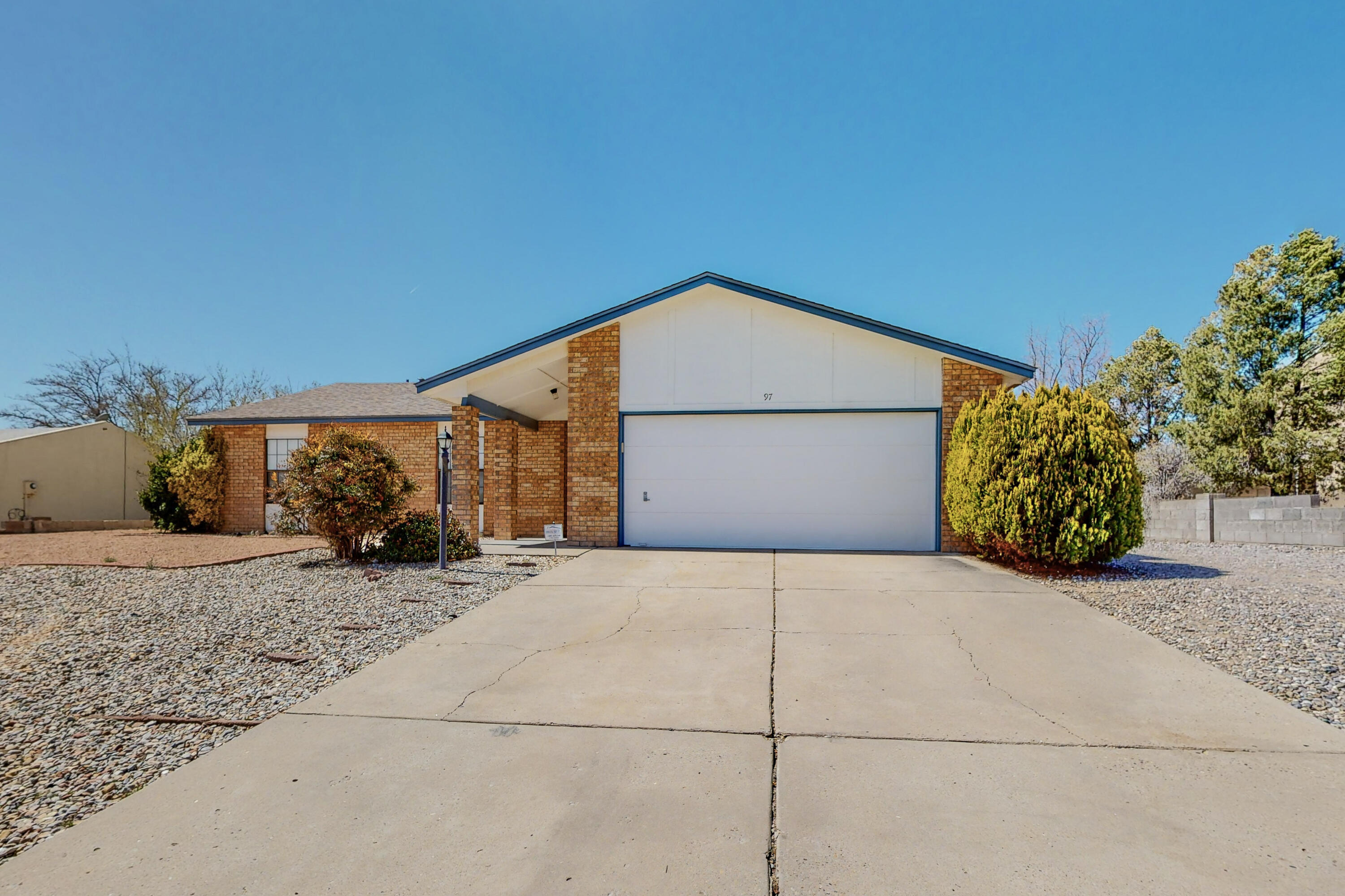 97 Dakota Morning Road NE