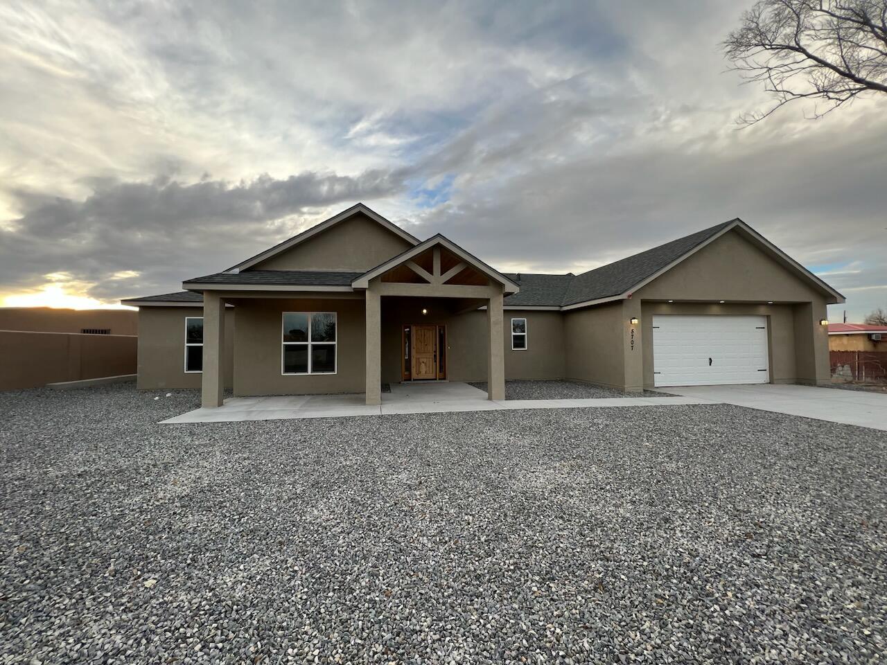 5707 Cletsoway Drive SW