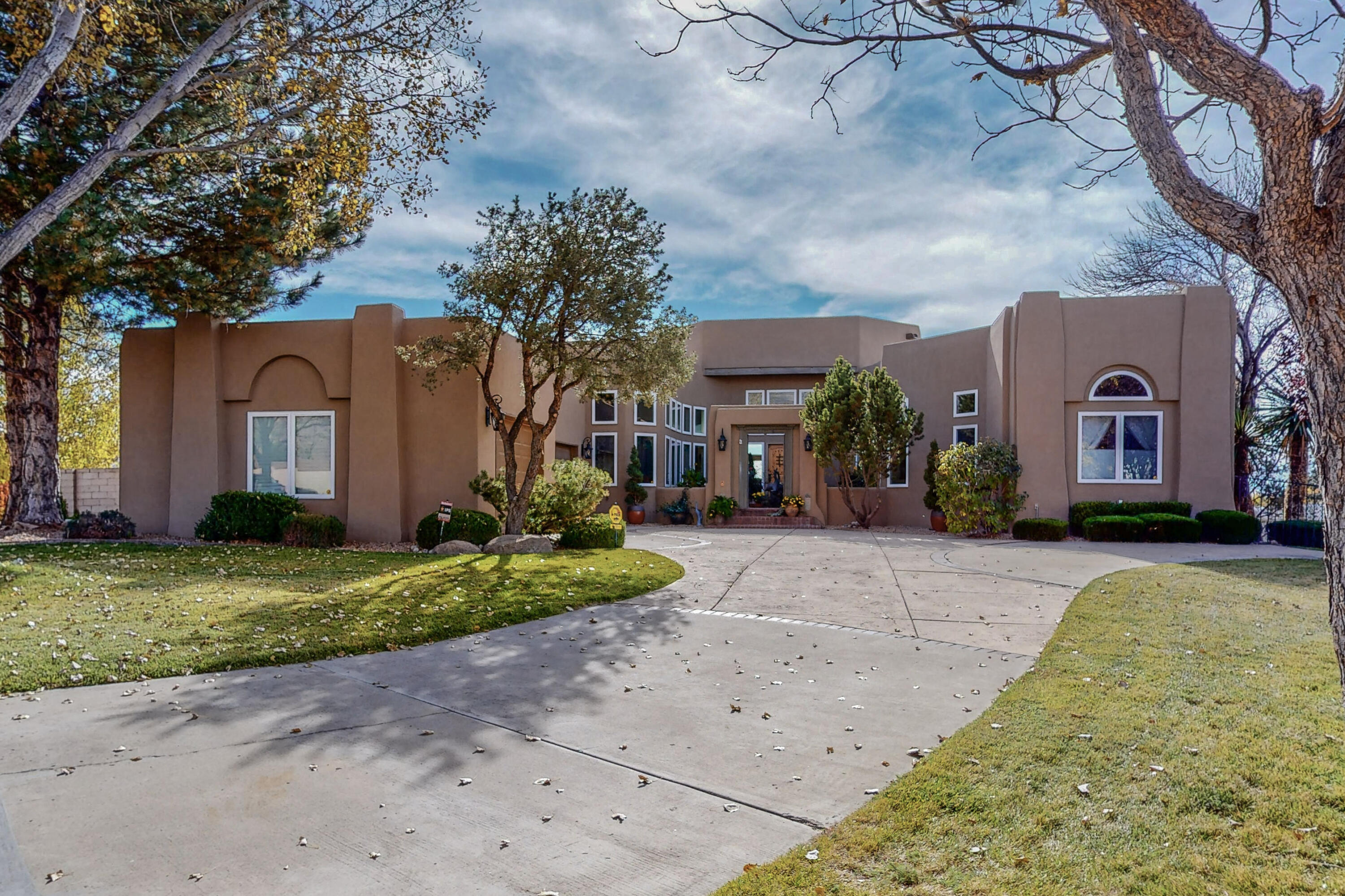 11500 Zinfandel Avenue NE