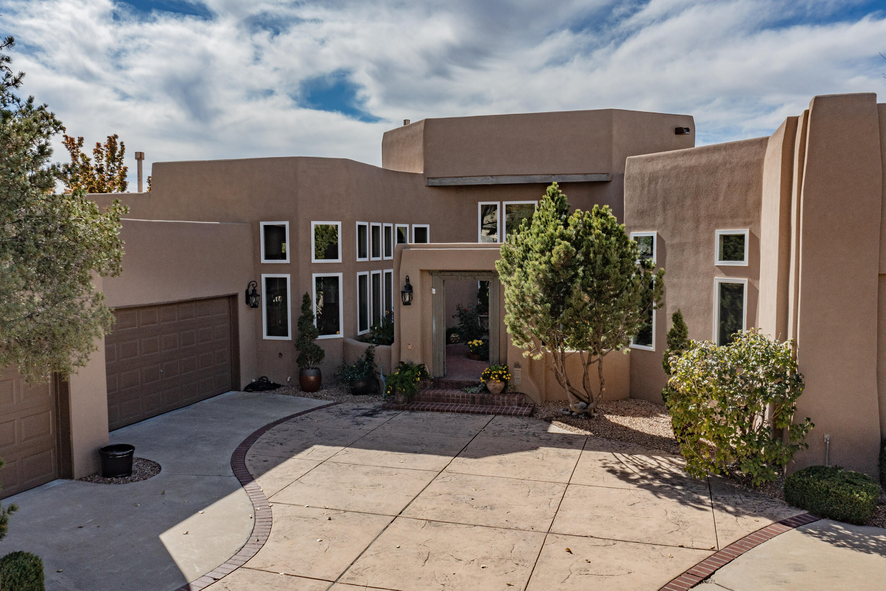 11500 Zinfandel Avenue NE