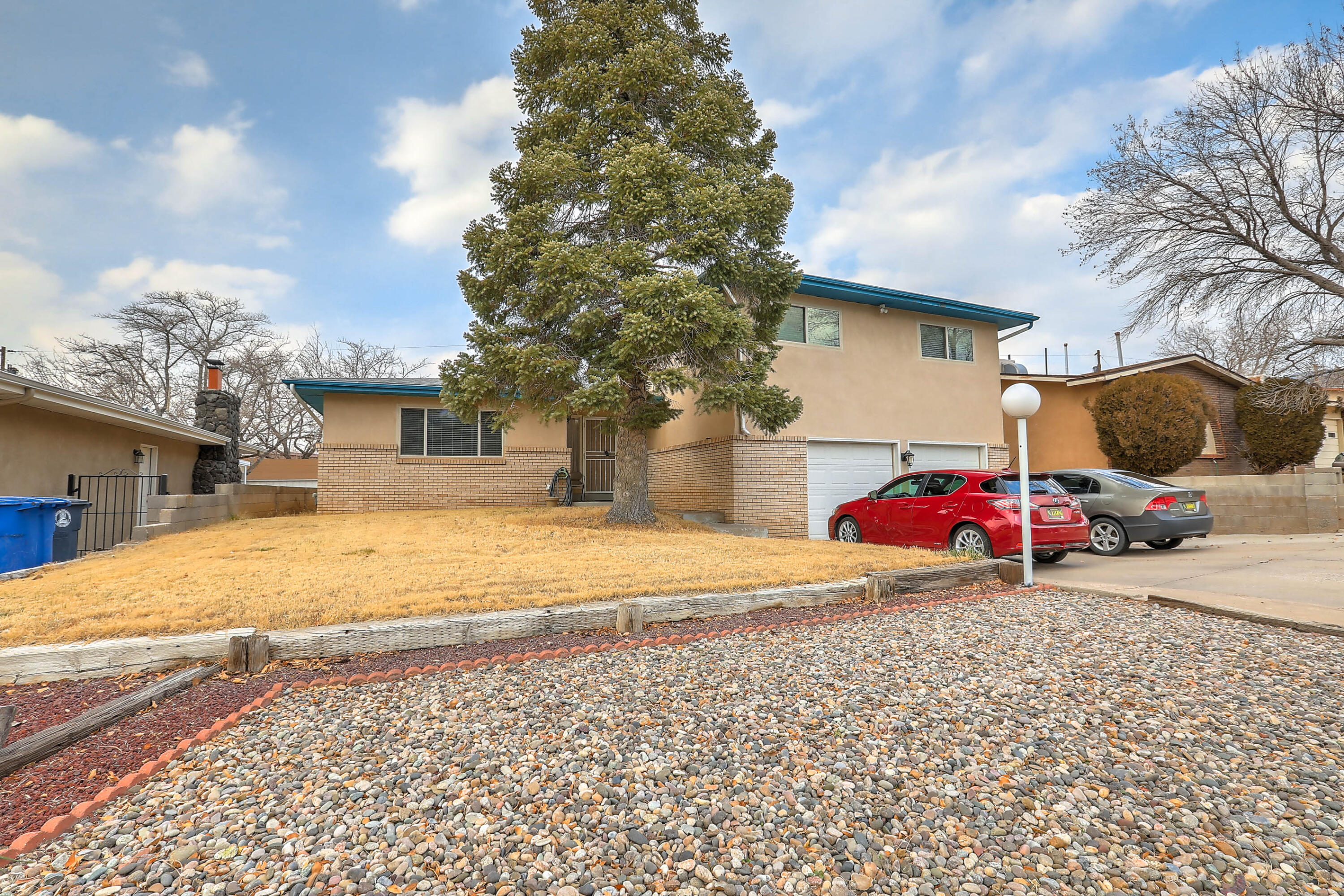 12917 Skyview Avenue NE